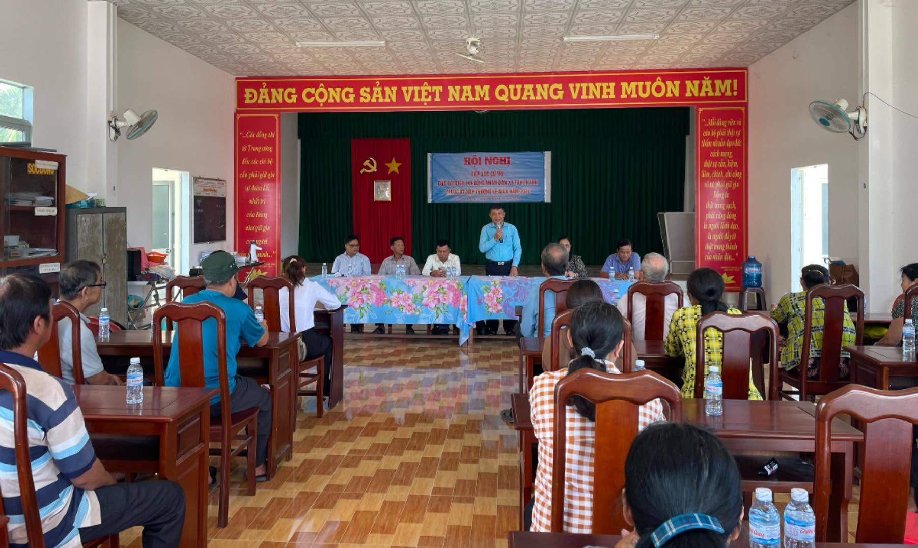 Tổ đại biểu HĐND xã Tân Thạnh tiếp xúc cử tri trước kỳ họp thường lệ giữa năm 2026
