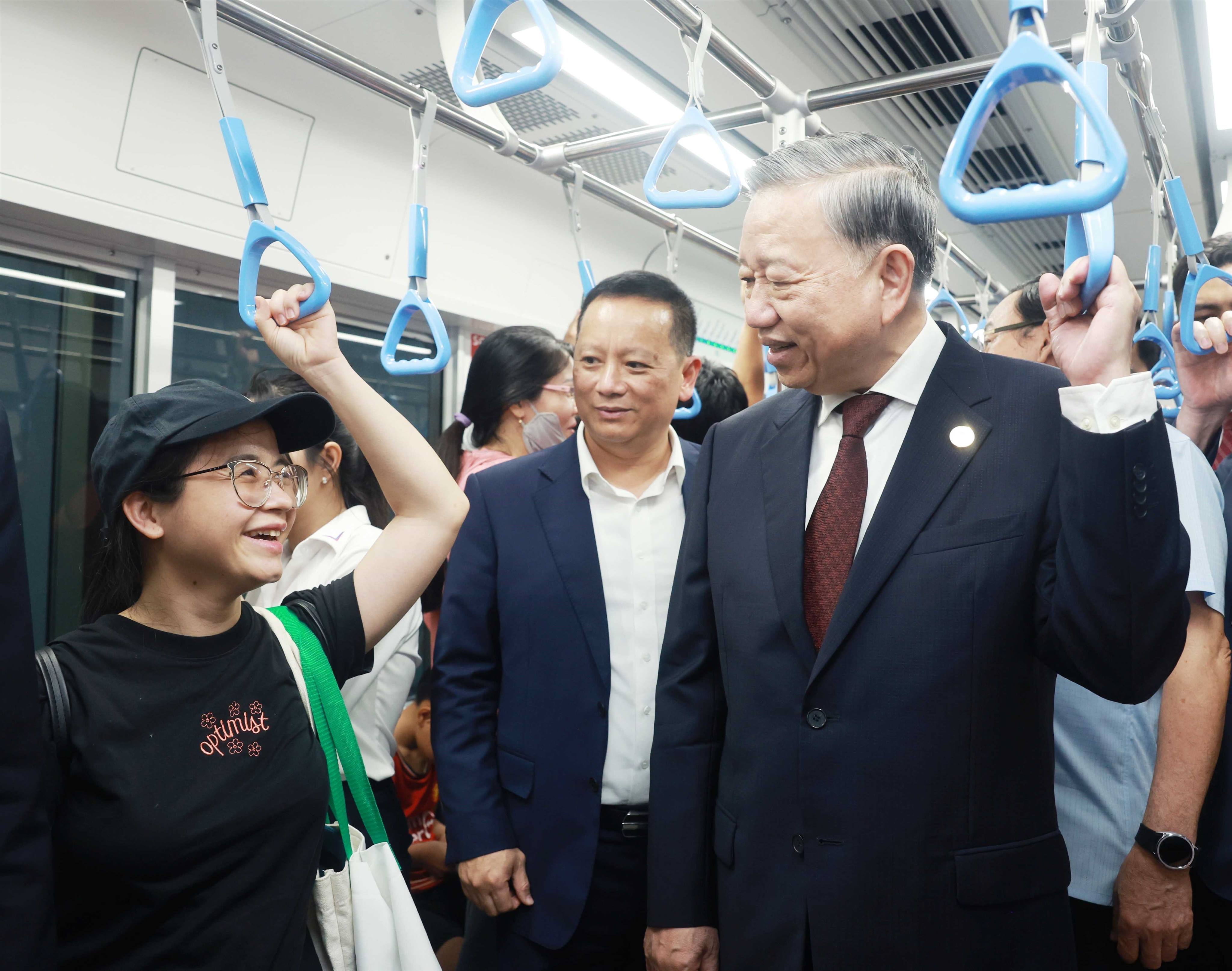 Tiếp cận lý luận về quản trị phát triển xã hội trên nền tảng số theo tinh thần Nghị quyết Đại hội XIV của Đảng