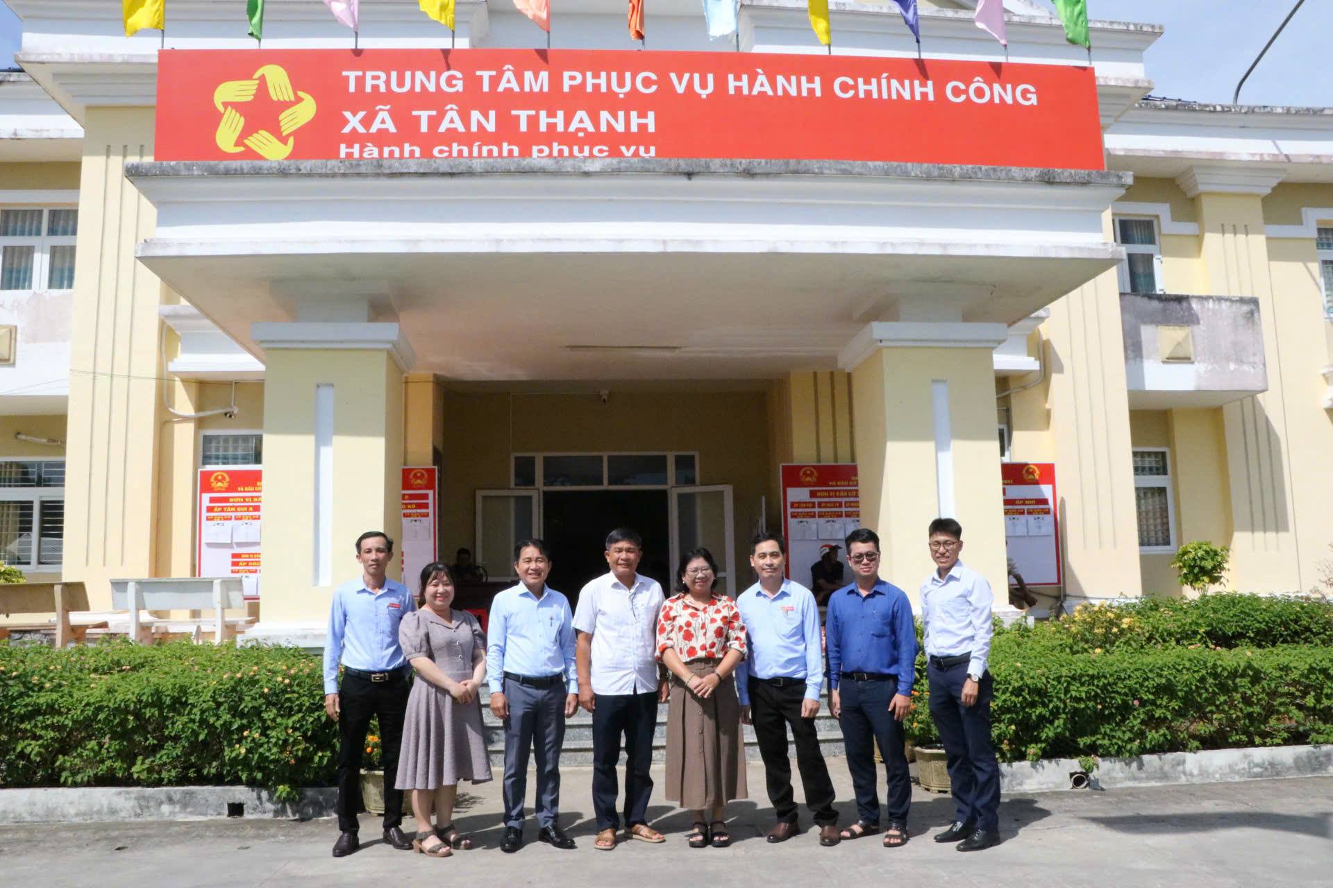TRUNG TÂM PHỤC VỤ HÀNH CHÍNH CÔNG XÃ TÂN THẠNH TIẾP ĐOÀN KHẢO SÁT CỦA VĂN PHÒNG ỦY BAN NHÂN DÂN THÀNH PHỐ CẦN THƠ