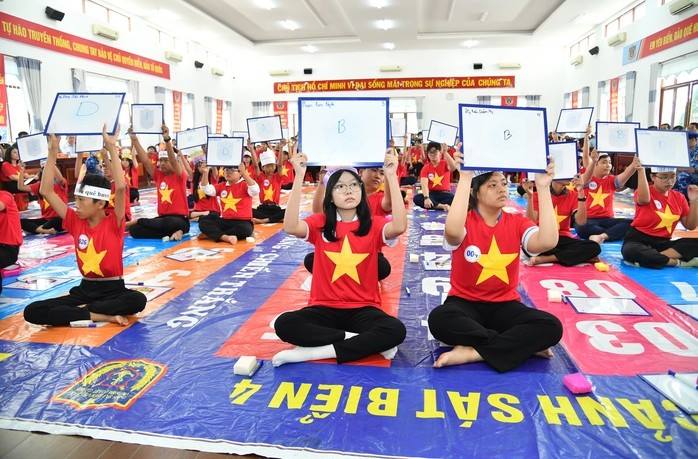 8 học sinh xã Nhơn Mỹ lọt Top 100 học sinh tiêu biểu Cuộc thi “Em yêu biển, đảo quê hương” tại TP Cần Thơ