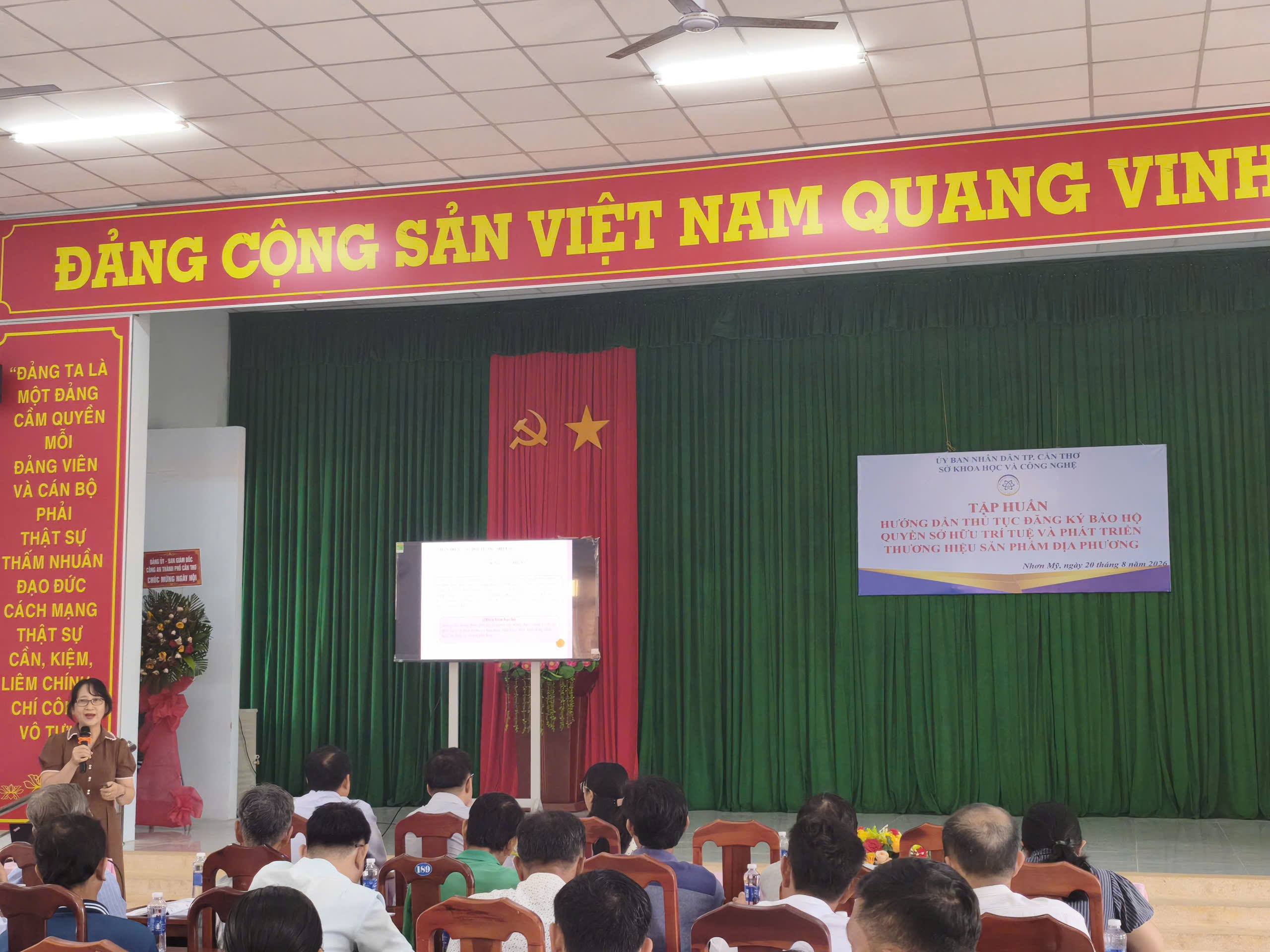 TẬP HUẤN HƯỚNG DẪN THỦ TỤC ĐĂNG KÝ BẢO HỘ SỞ HỮU TRÍ TUỆ TẠI XÃ NHƠN MỸ