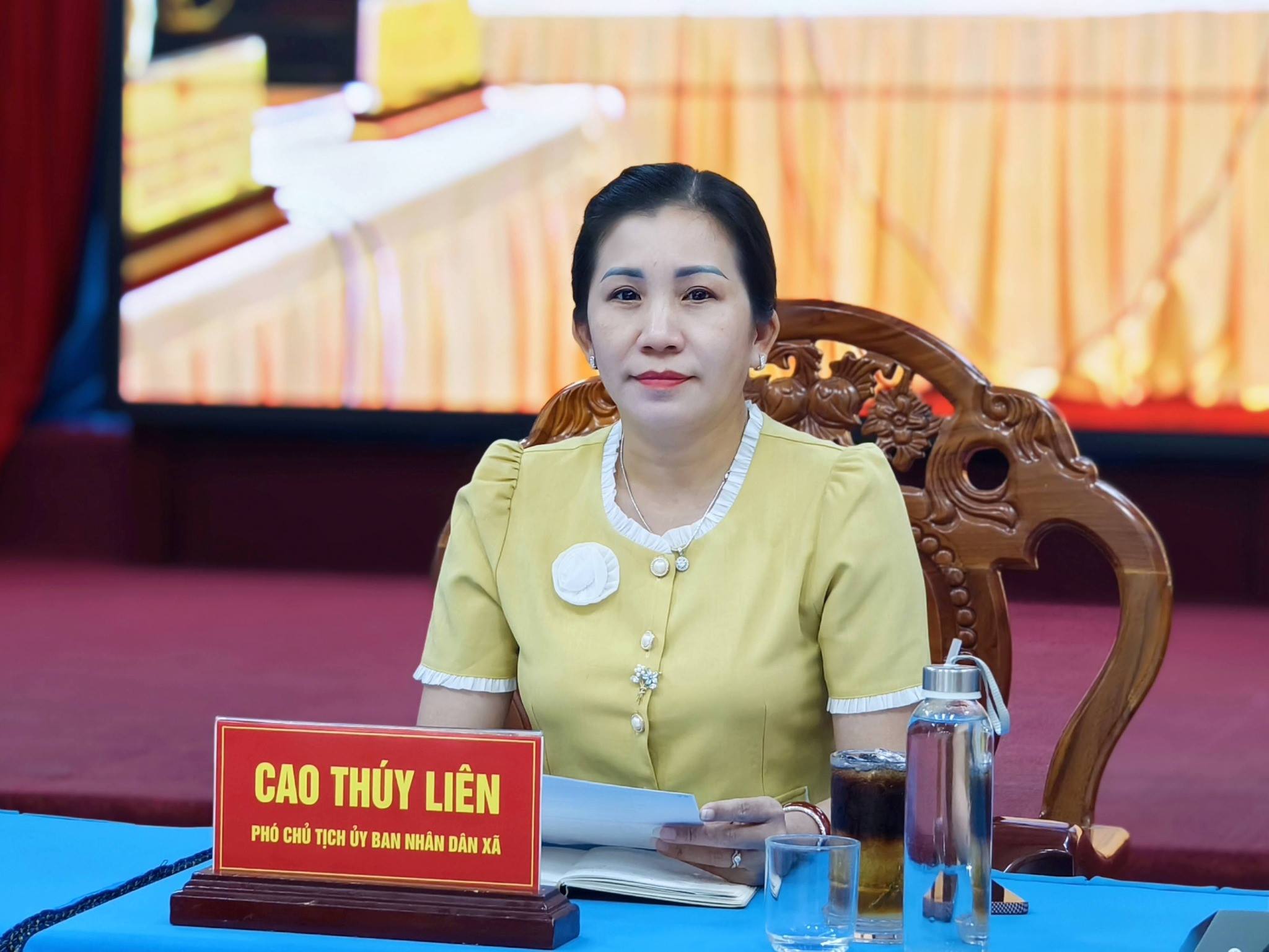 Cuộc họp trực tuyến nghe báo cáo việc chuyển giao nhiệm vụ thu gom, vận chuyển, xử lý chất thải rắn sinh hoạt trên địa bàn thành phố Cần Thơ
