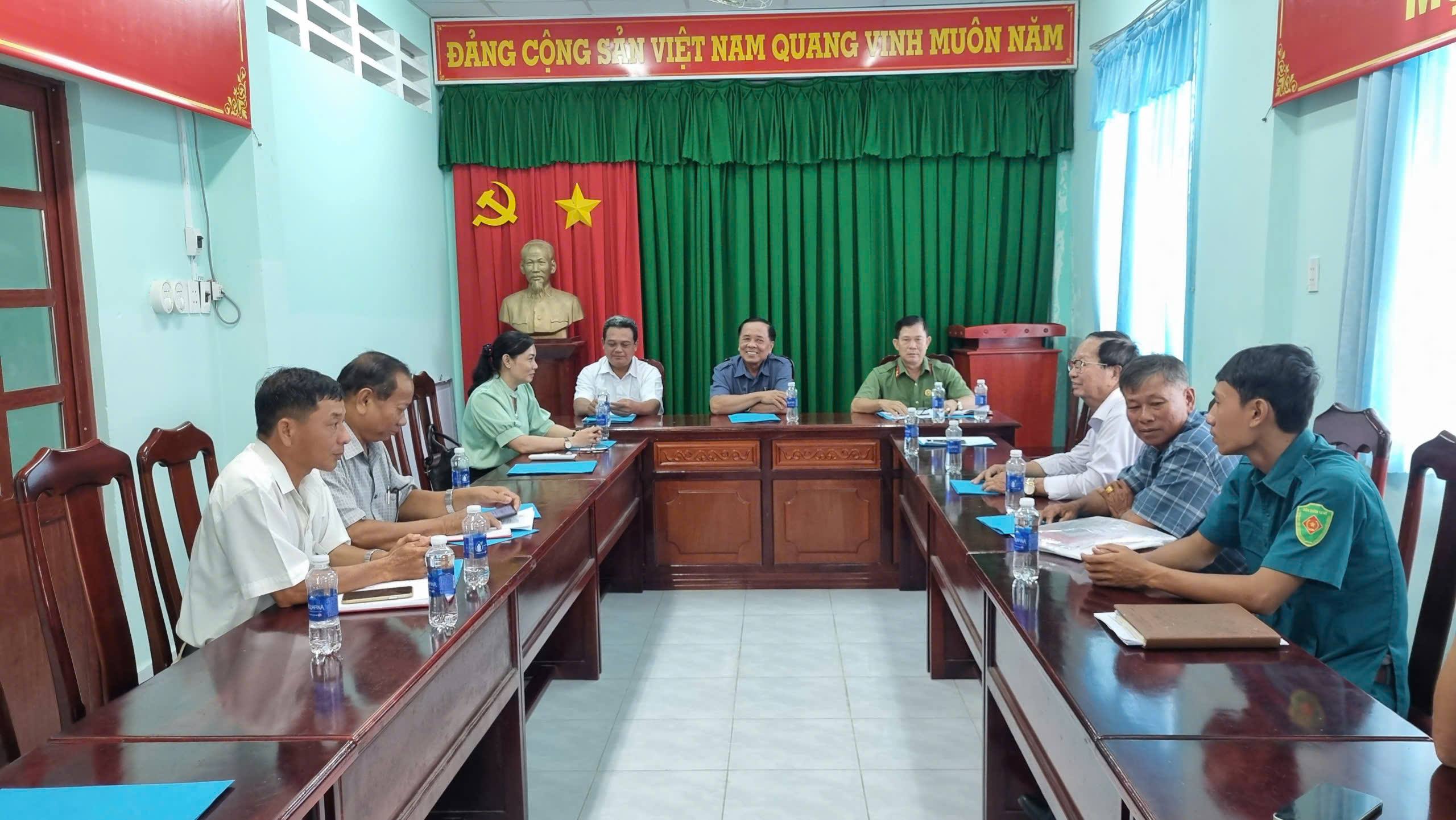 Hội Cựu Công an xã Mỹ Hương Tổ chức Sơ kết quý III và công bố Quyết định thành lập Chi hôi Cựu Công an nhân dân xã