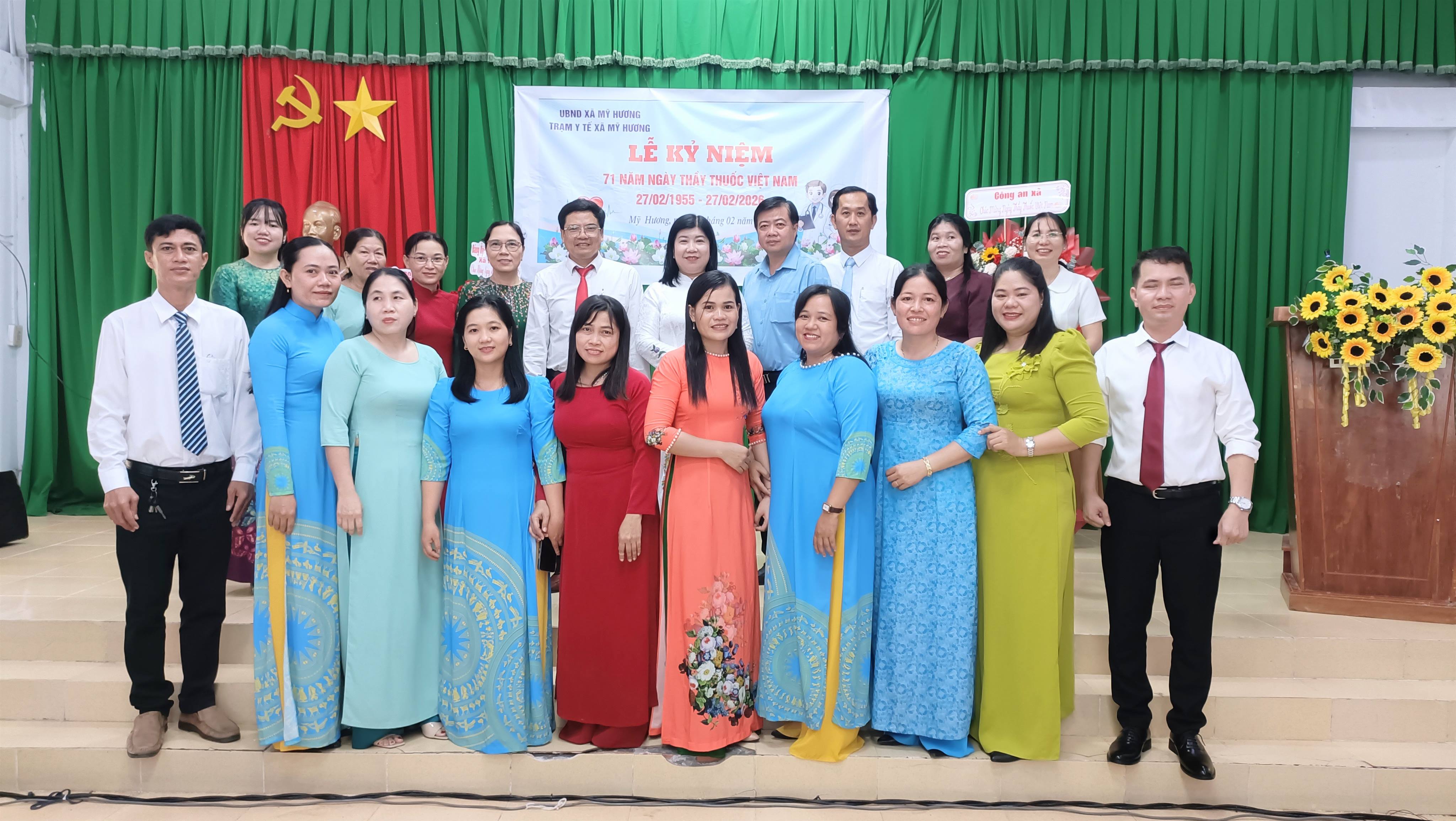 MỸ HƯƠNG LONG TRỌNG TỔ CHỨC LỄ KỶ NIỆM 71 NĂM NGÀY THẦY THUỐC VIỆT NAM