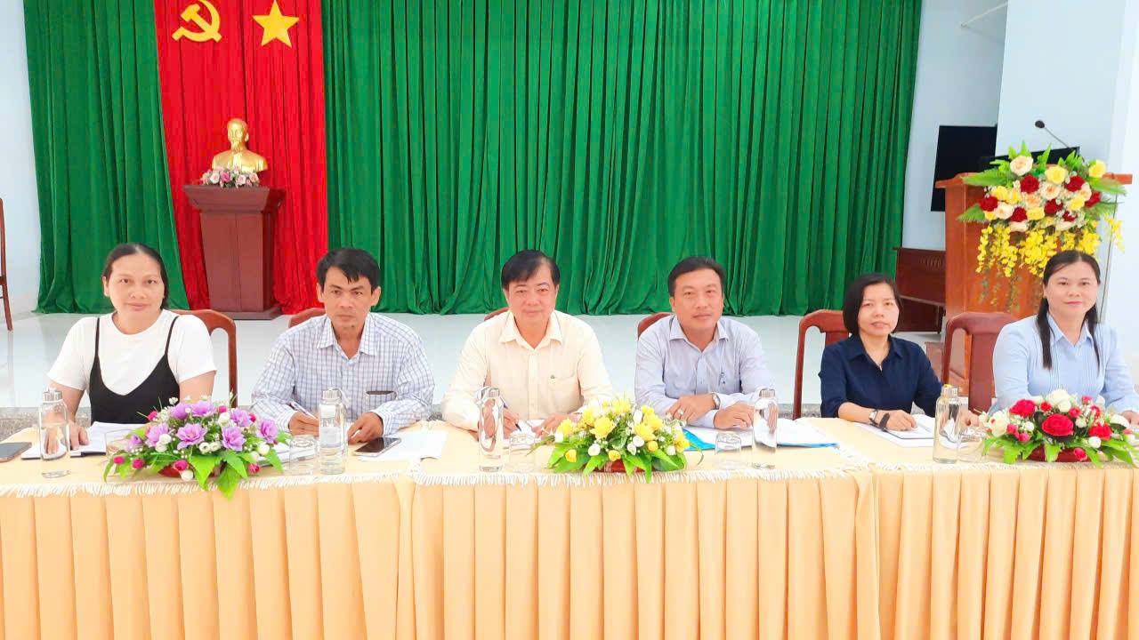 CHI BỘ UBND XÃ MỸ HƯƠNG TỔ CHỨC SINH HOẠT LỆ THÁNG 9 VÀ TRIỂN KHAI NHIỆM VỤ THÁNG 10 NĂM 2025