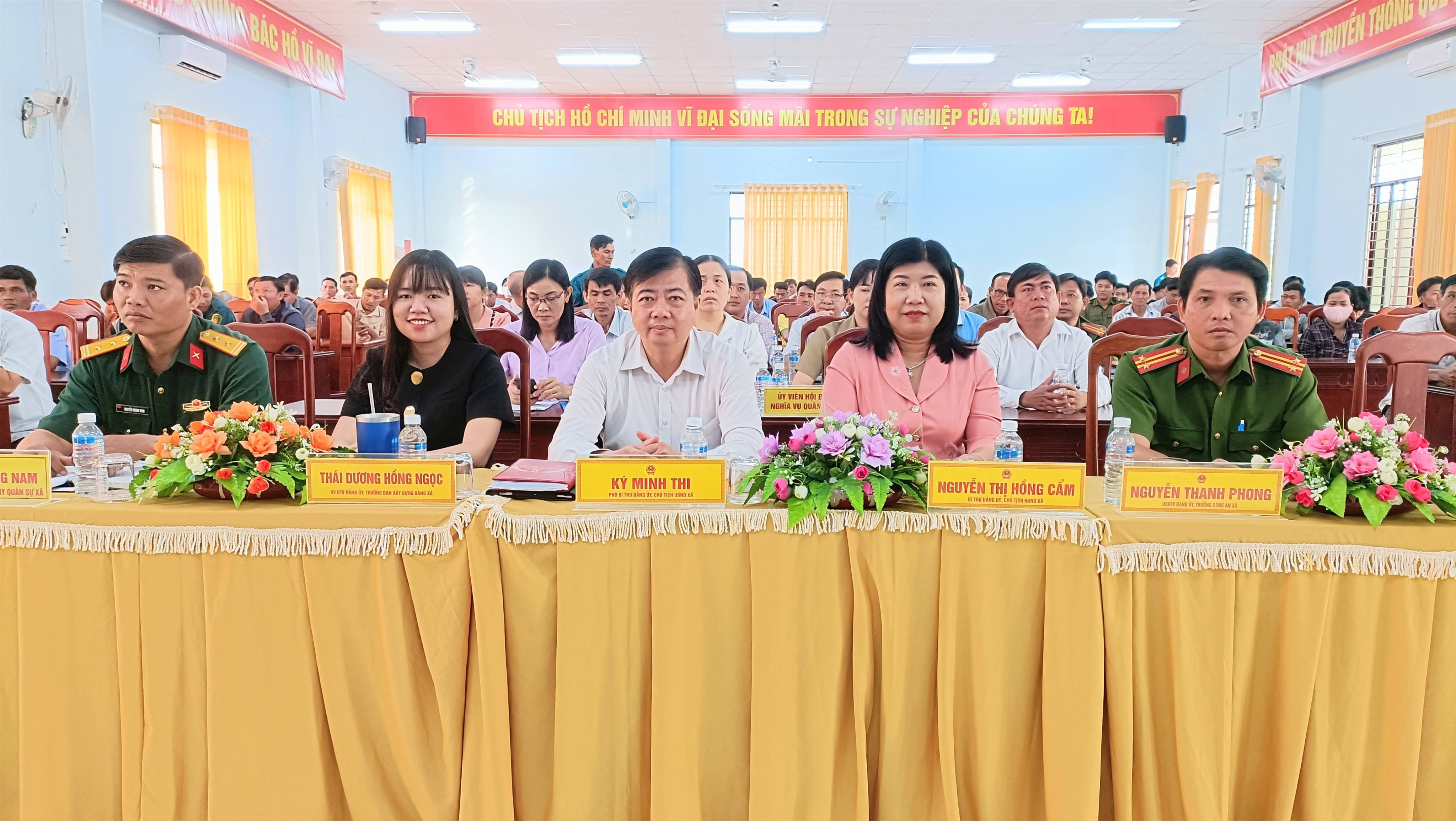 MỸ HƯƠNG TRAO QUYẾT ĐỊNH GỌI CÔNG DÂN NHẬP NGŨ NĂM 2026