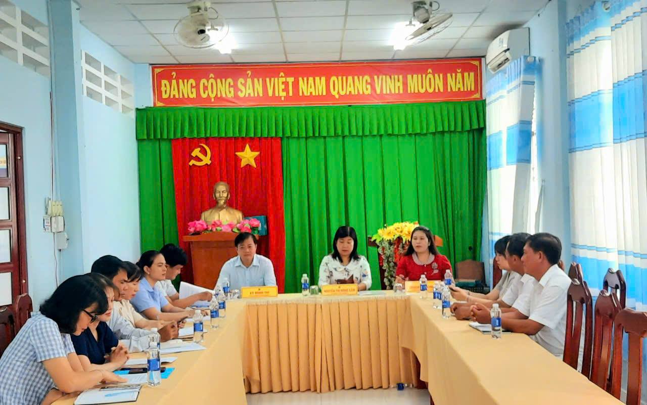ĐOÀN GIÁM SÁT HỘI ĐỒNG NHÂN DÂN XÃ MỸ HƯƠNG TRIỂN KHAI CHUYÊN ĐỀ GIÁM SÁT CÔNG TÁC QUẢN LÝ, SỬ DỤNG TÀI SẢN CÔNG TẠI ỦY BAN NHÂN DÂN XÃ