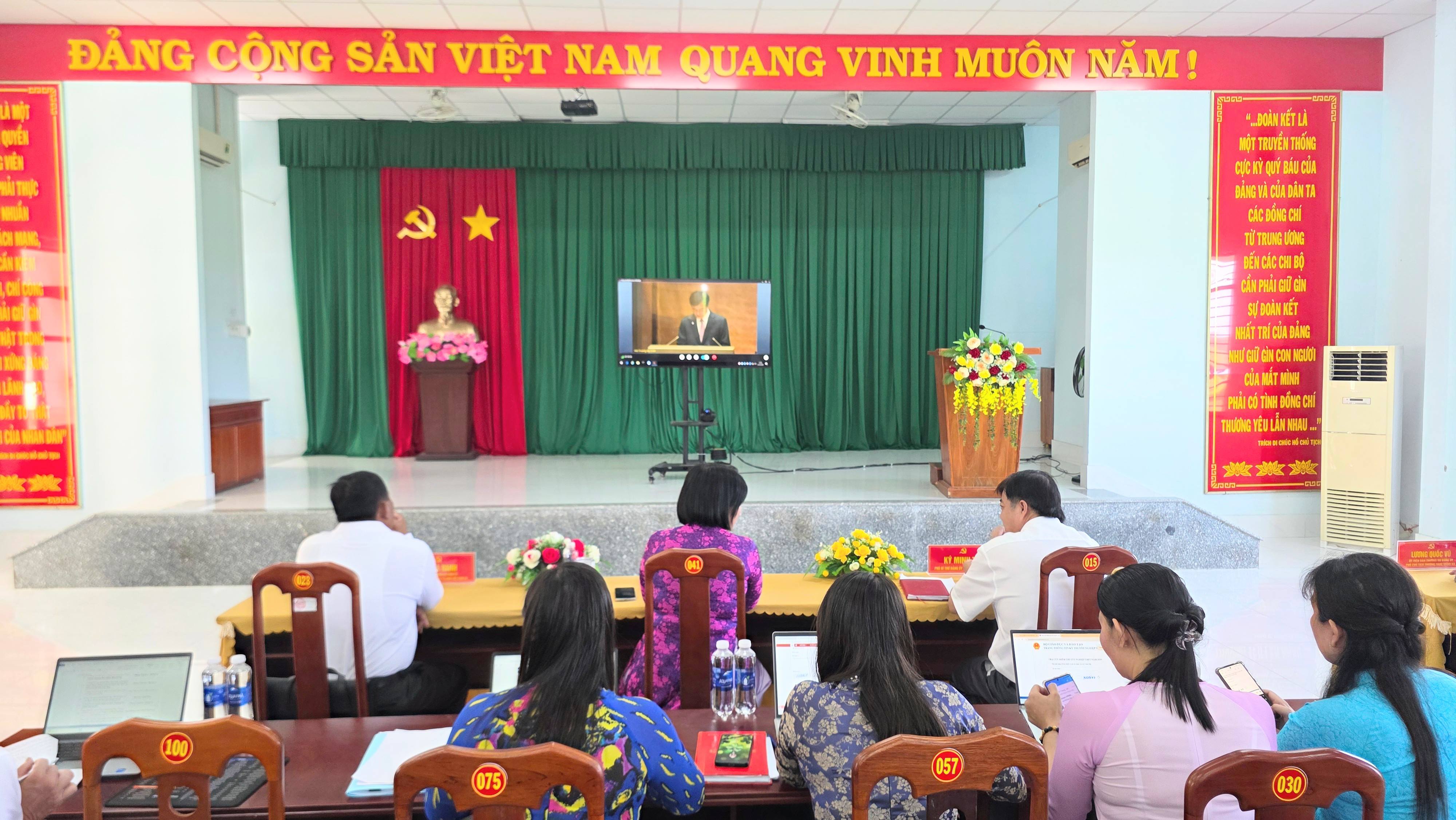 anh tin bai