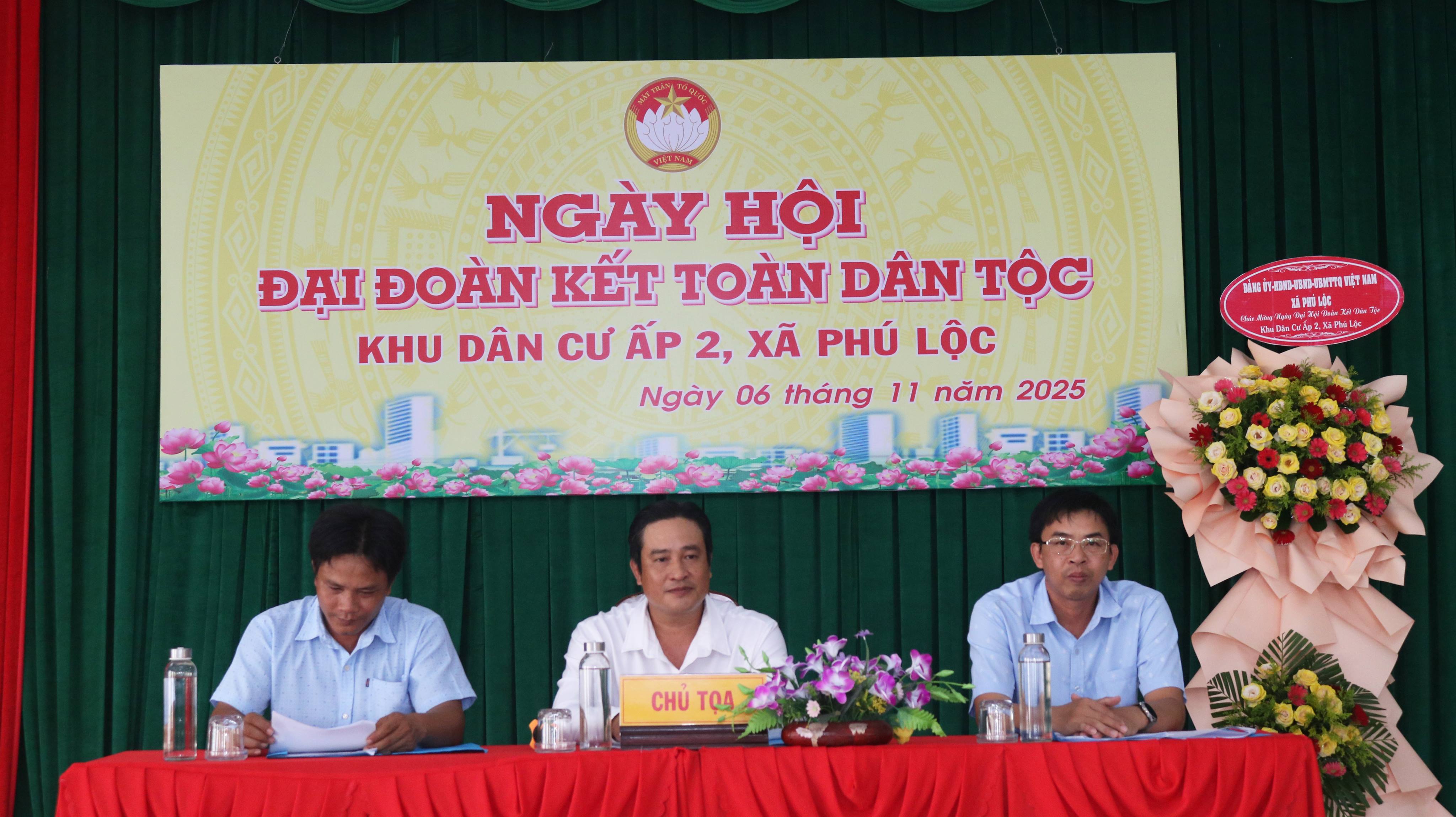 Ngày hội “ Đại đoàn kết toàn dân tộc” ấp 2 xã Phú Lộc