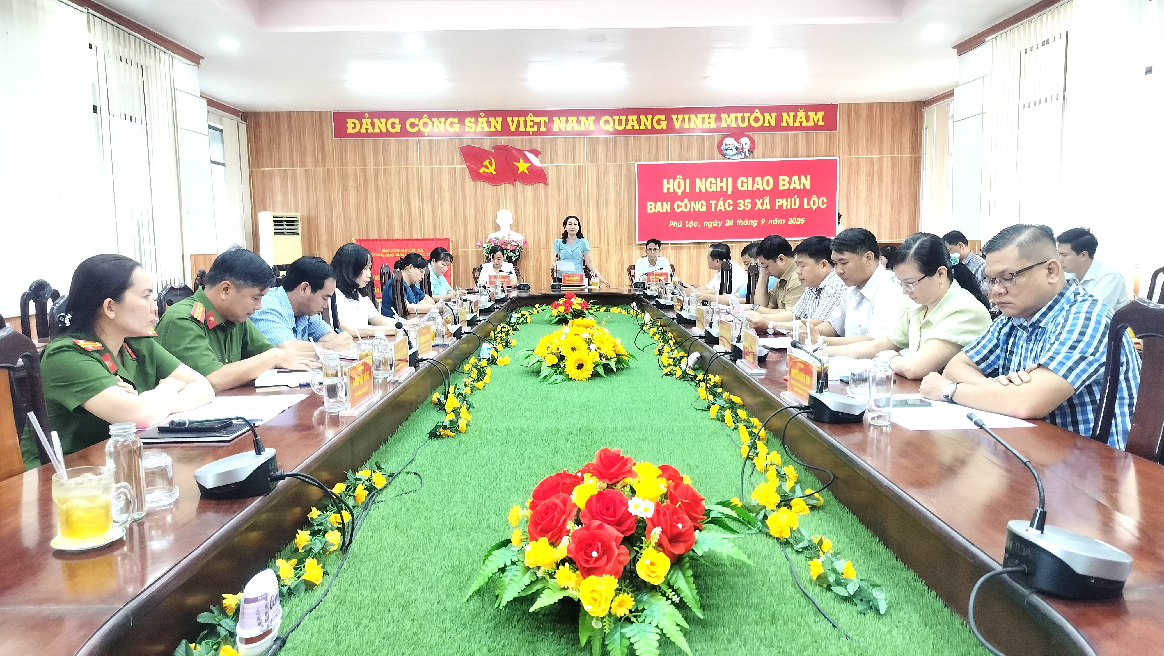 HỘI NGHỊ GIAO BAN BAN CÔNG TÁC 35 XÃ PHÚ LỘC