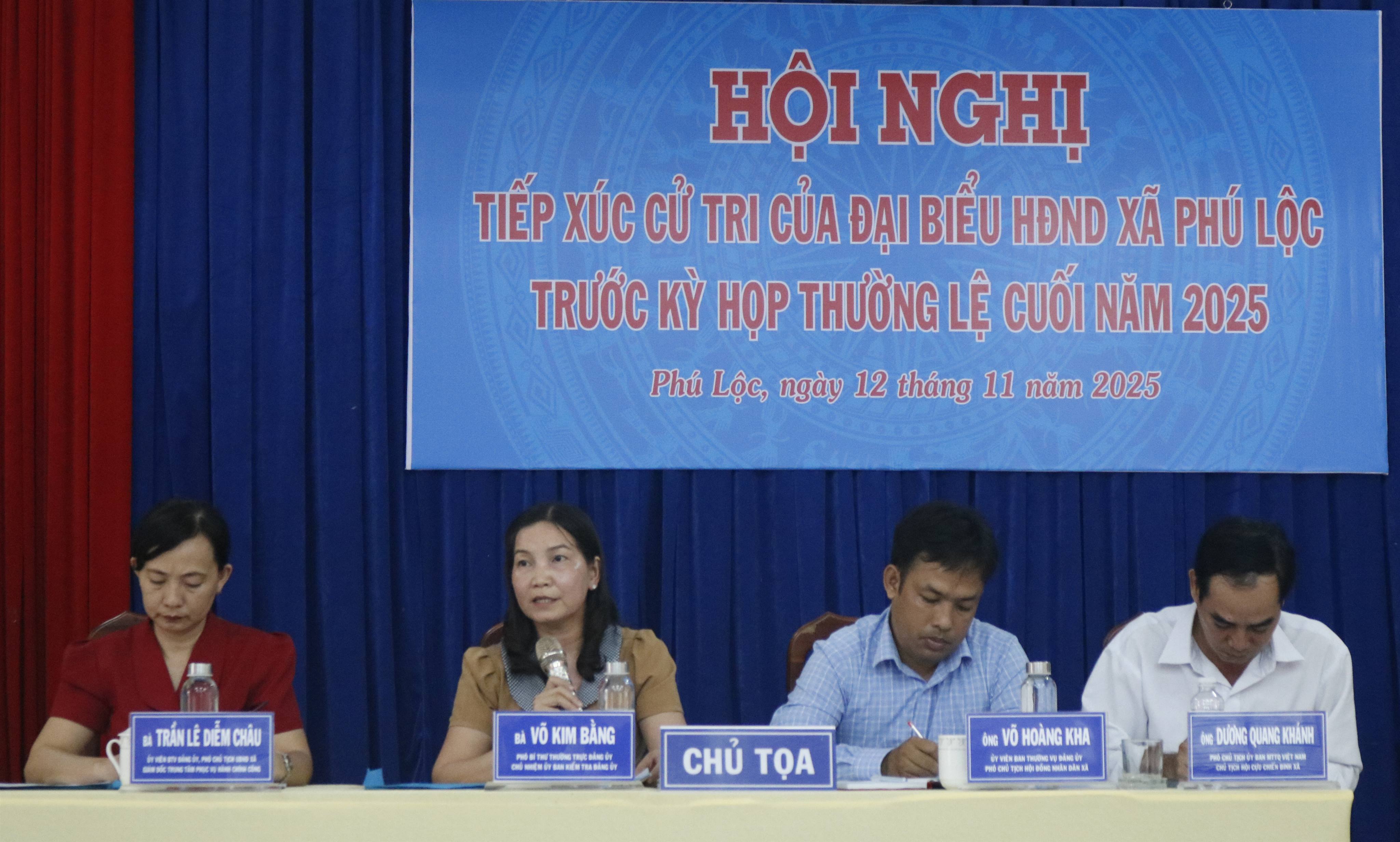 Đại biểu HĐND xã tiếp xúc cử tri trên địa bàn xã Thạnh Trị (Cũ)