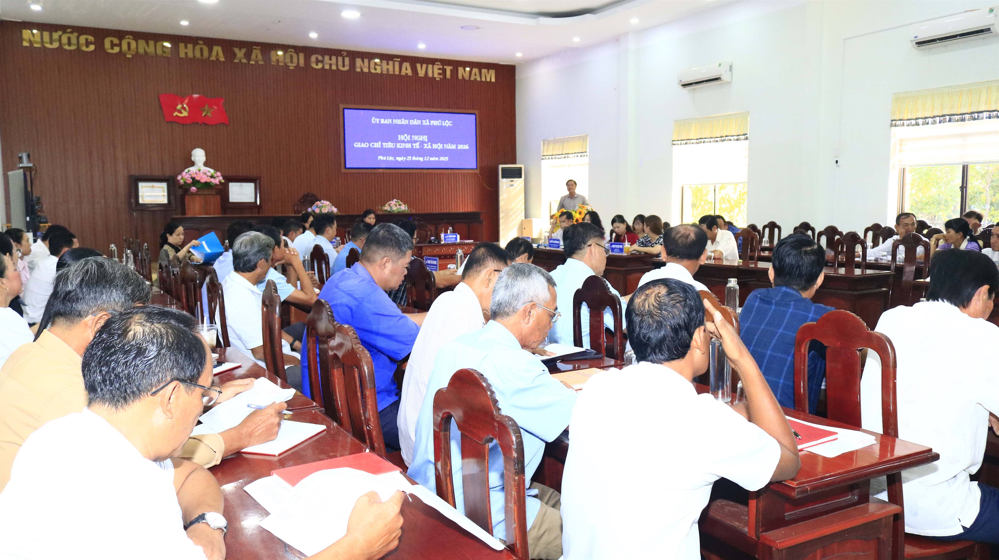 Hội nghị giao chỉ tiêu kinh tế - xã hội năm 2026