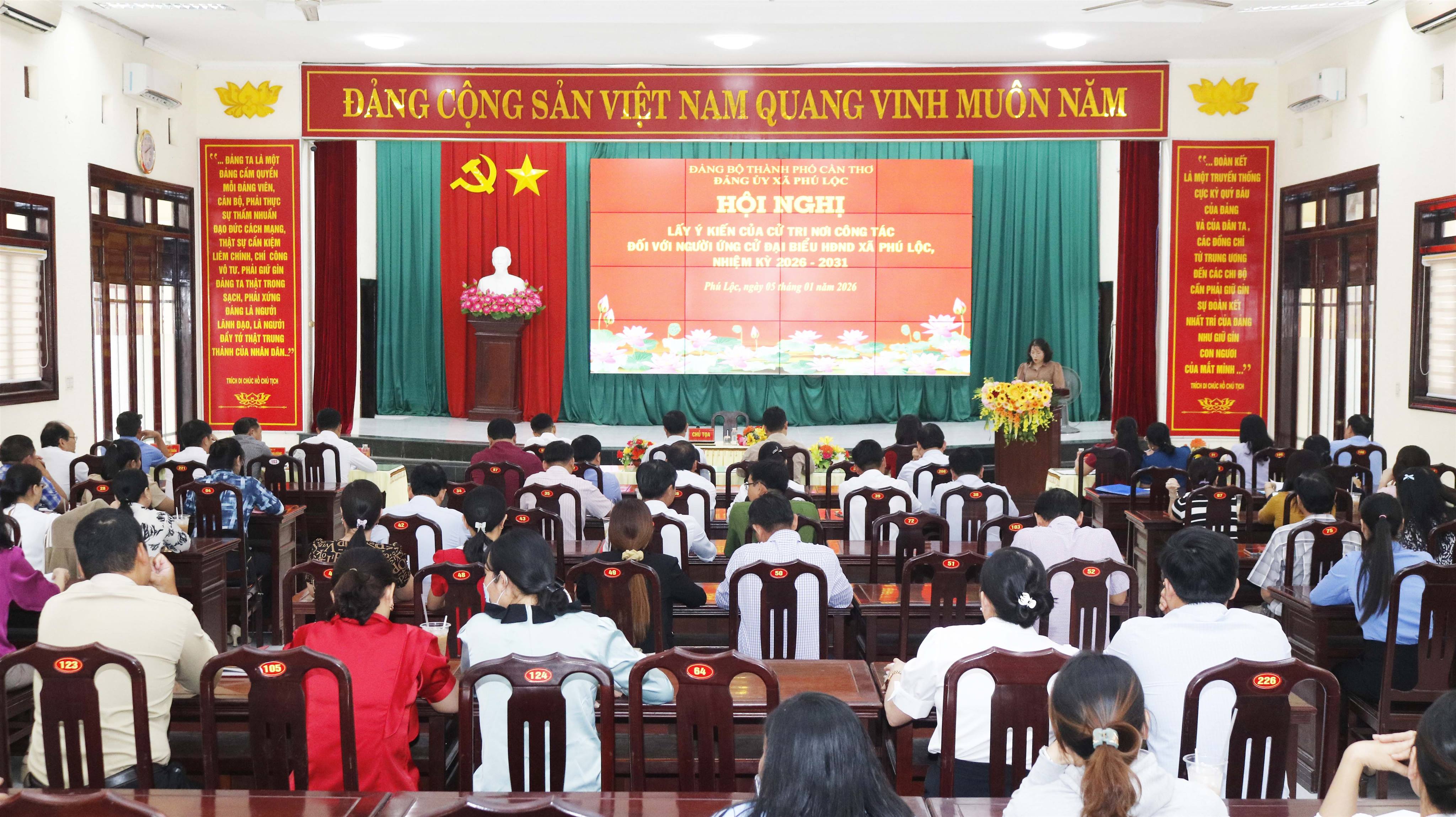 PHÚ LỘC HỘI NGHỊ LẤY Ý KIẾN CỬ TRI NƠI CÔNG TÁC ĐỐI VỚI NGƯỜI ĐƯỢC DỰ KIẾN GIỚI THIỆU ỨNG CỬ ĐẠI BIỂU HỘI ĐỒNG NHÂN DÂN XÃ PHÚ LỘC, NHIỆM KỲ 2026-2031
