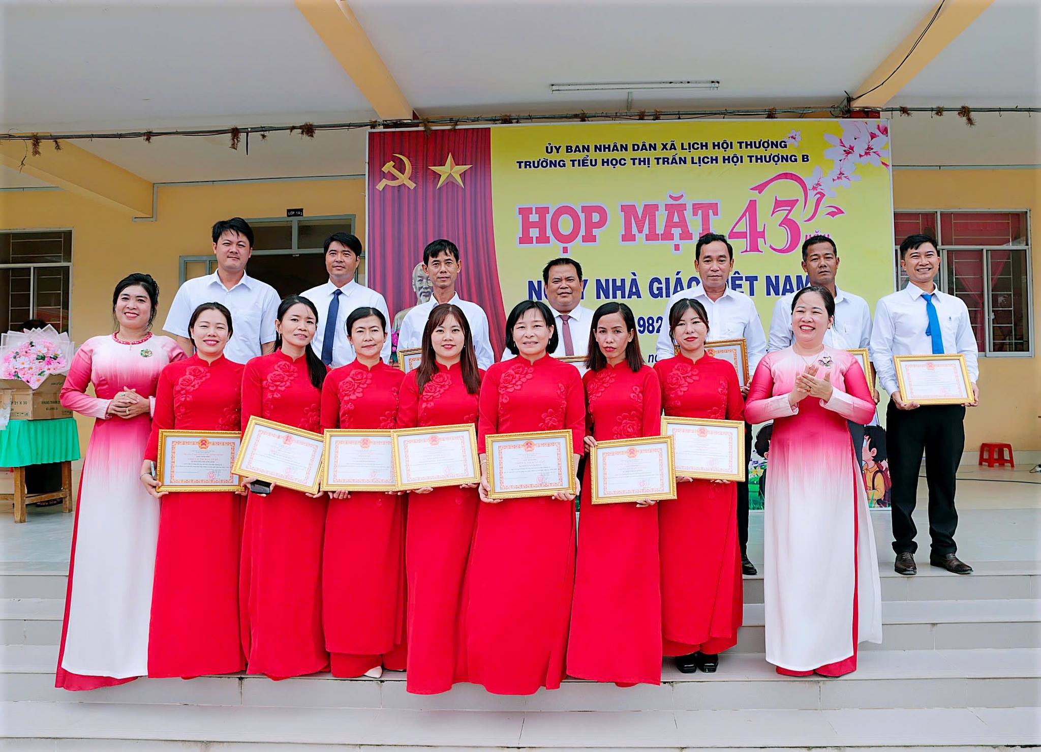 CHÀO MỪNG NGÀY NHÀ GIÁO VIỆT NAM 20/11
