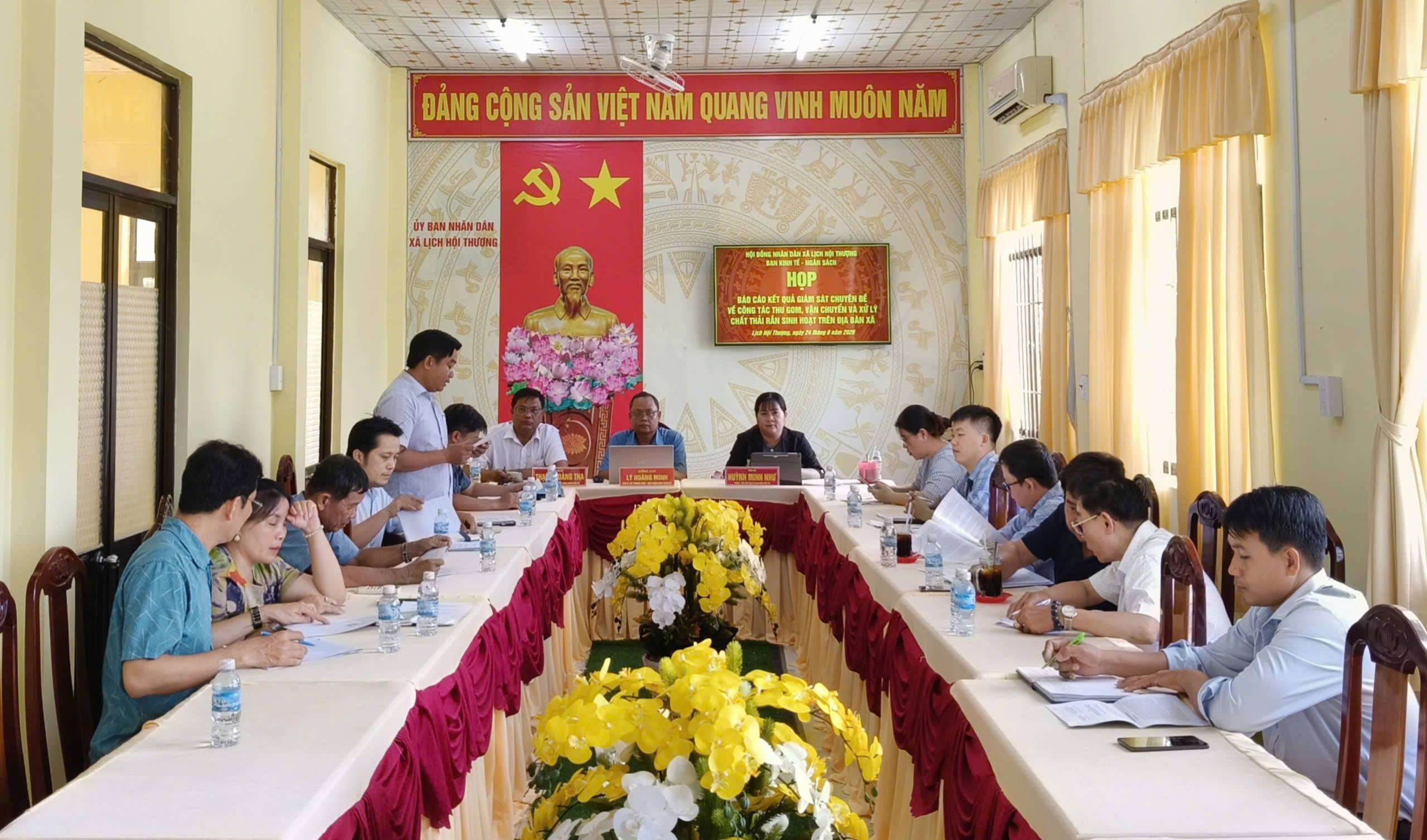 ỦY BAN NHÂN DÂN XÃ LỊCH HỘI THƯỢNG TỔ CHỨC BUỔI TIẾP VÀ LÀM VIỆC VỚI ĐOÀN GIÁM SÁT CỦA BAN KINH TẾ - NGÂN SÁCH HỘI ĐỒNG NHÂN DÂN XÃ