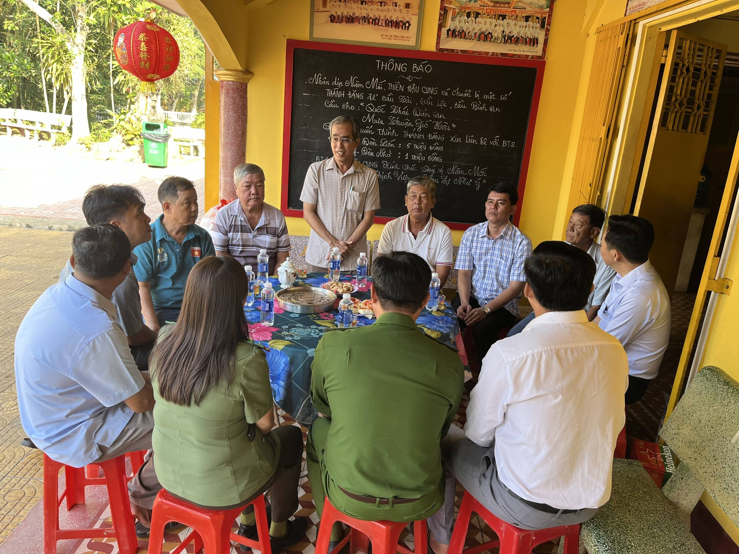 Đảng ủy, Hội đồng nhân dân, Ủy ban nhân dân, Ủy ban Mặt trận Tổ quốc Việt Nam xã An Ninh, thành phố Cần Thơ: Thăm và chúc Tết Nguyên đán Bính Ngọ tại các cơ sở thờ tự, tín ngưỡng trên địa bàn