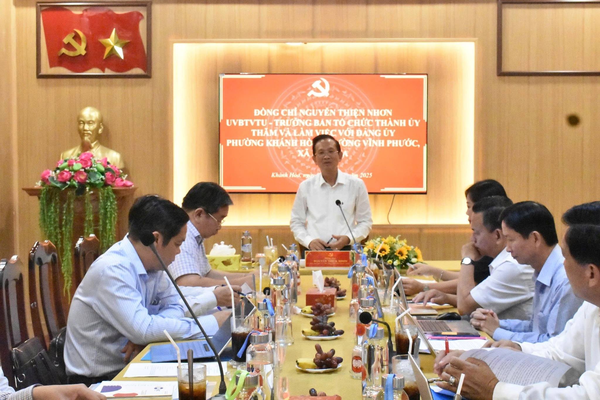 BAN TỔ CHỨC THÀNH ỦY CẦN THƠ KIỂM TRA, CHỈ ĐẠO CÔNG TÁC ỔN ĐỊNH VÀ PHÁT TRIỂN TẠI CÁC ĐƠN VỊ SAU SÁP NHẬP