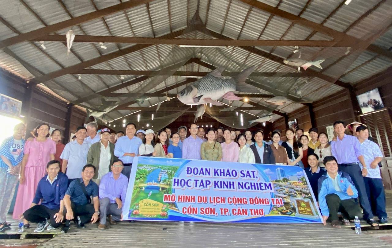 Xã Phong Nẫm tổ chức khảo sát, trao đổi kinh nghiệm  mô hình du lịch cộng đồng tại Cồn Sơn, thành phố Cần Thơ