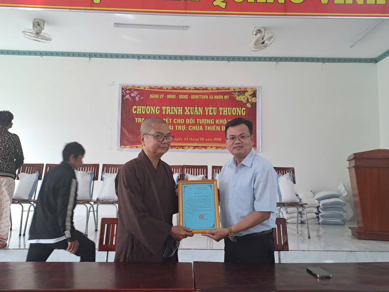 CHƯƠNG TRÌNH “XUÂN YÊU THƯƠNG” – TRAO QUÀ TẾT CHO NGƯỜI DÂN CÓ HOÀN CẢNH KHÓ KHĂN NHÂN DỊP TẾT BÍNH NGỌ NĂM 2026 TRÊN ĐỊA BÀN XÃ NHƠN MỸ