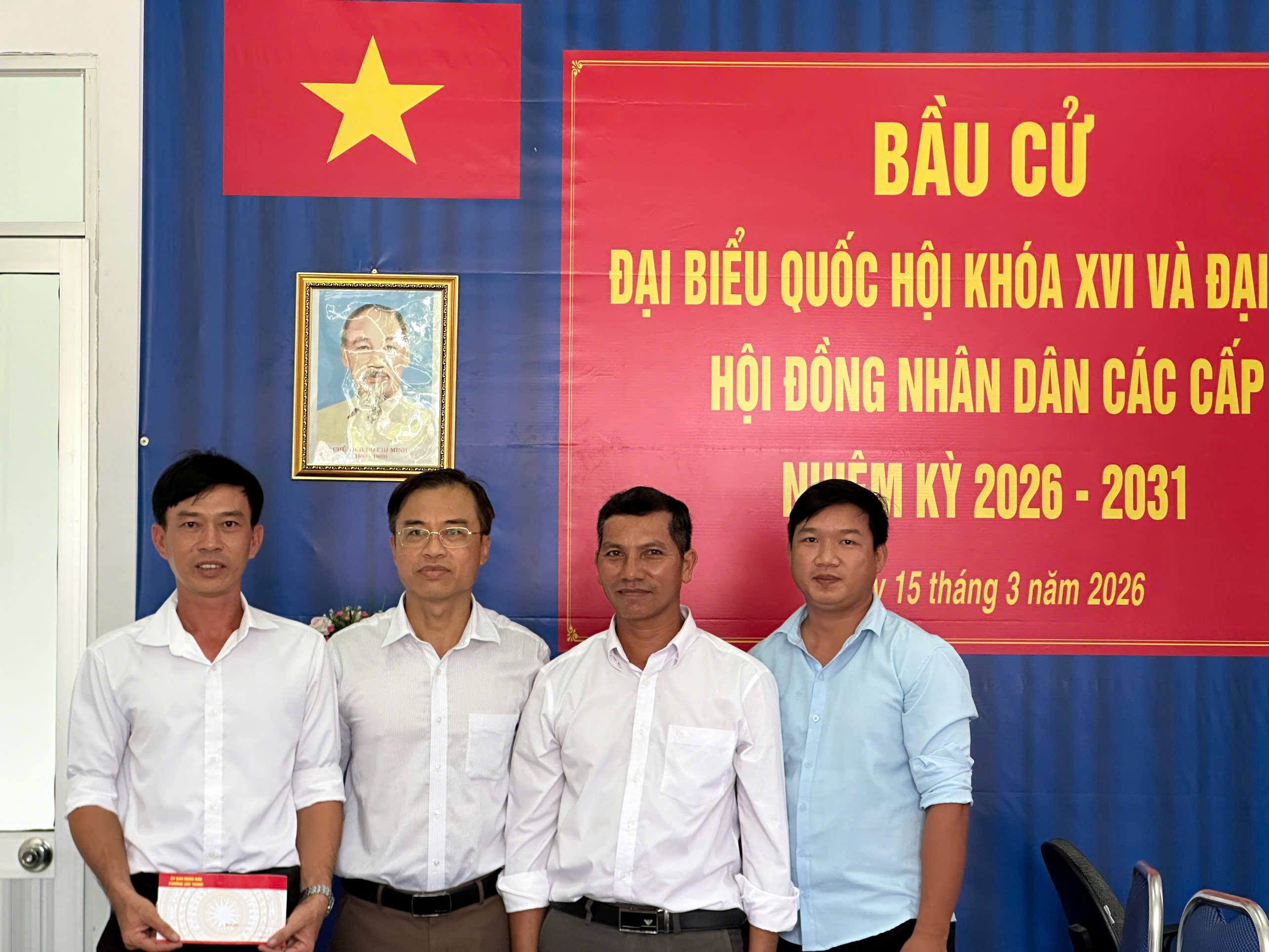 Lãnh đạo UBND phường Sóc Trăng  khảo sát, làm việc tại các khu vực