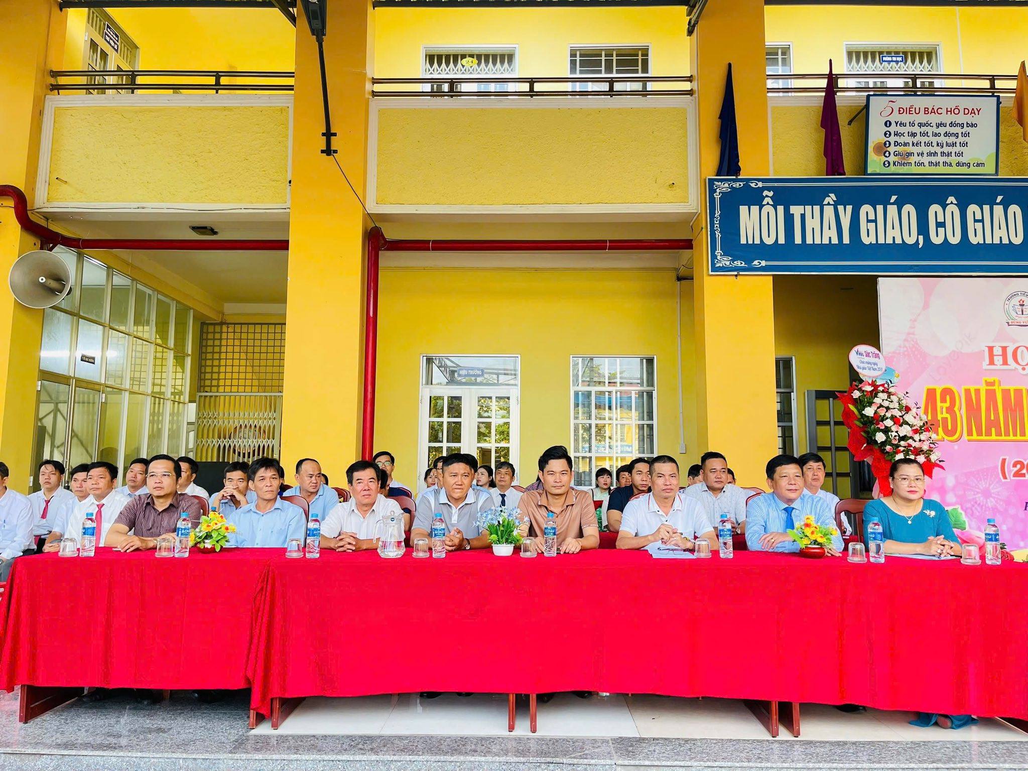 💐KỶ NIỆM NGÀY NHÀ GIÁO VIỆT NAM 20/11 💐