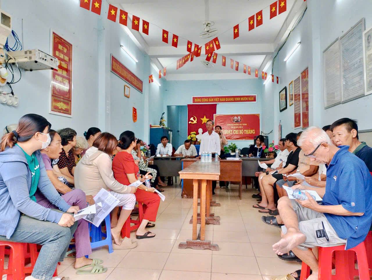 PHƯỜNG SÓC TRĂNG TĂNG CƯỜNG TUYÊN TRUYỀN THANH TOÁN KHÔNG DÙNG TIỀN MẶT TRONG CHI TRẢ LƯƠNG HƯU, NGƯỜI CÓ CÔNG VÀ BẢO TRỢ XÃ HỘI.