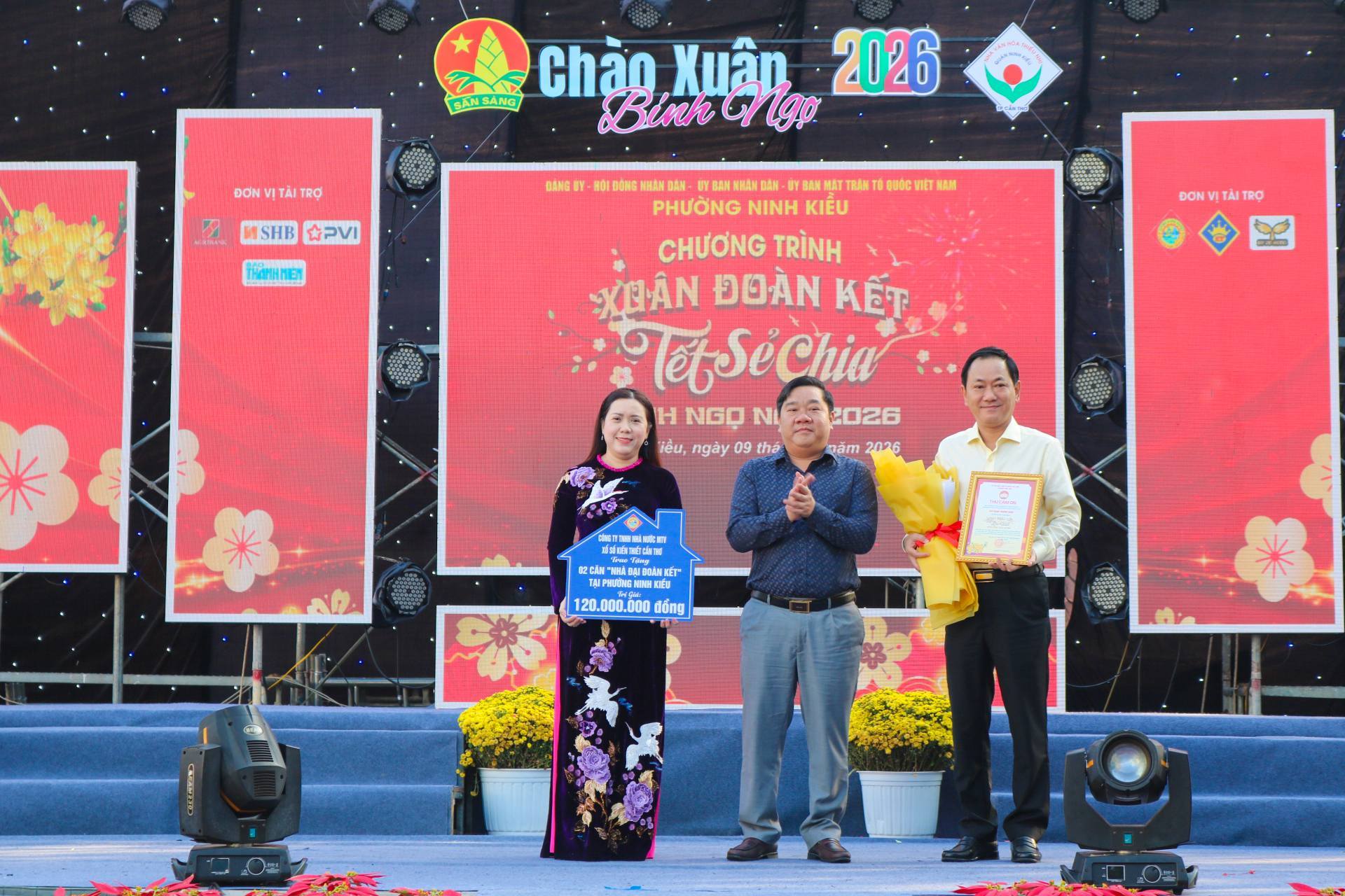 ẤM ÁP NGHĨA TÌNH “XUÂN ĐOÀN KẾT - TẾT SẺ CHIA”: NƠI LAN TỎA LÒNG NHÂN ÁI VÀ NIỀM TIN GIỮA LÒNG NINH KIỀU