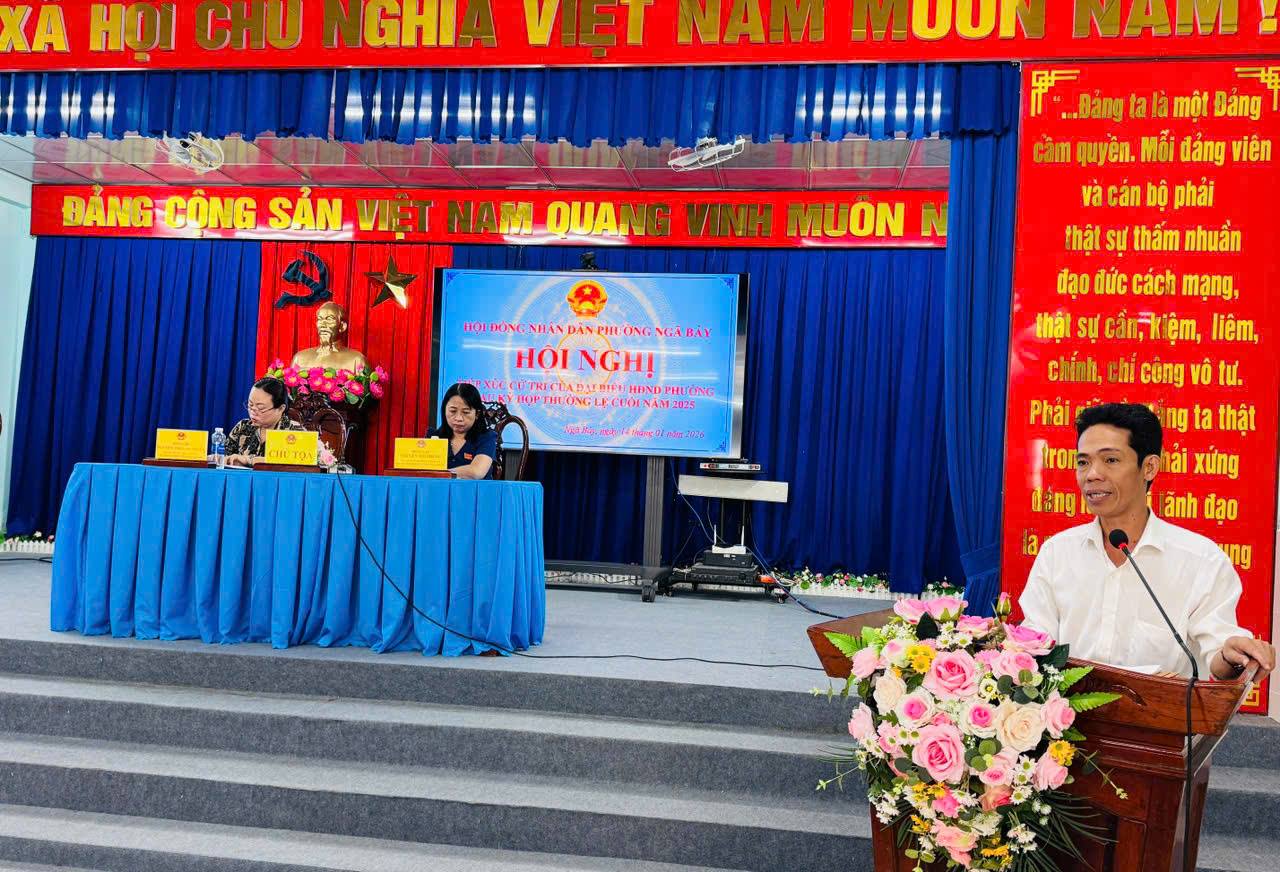 Đại biểu HĐND phường Ngã Bảy tiếp xúc hơn 100 cử tri sau kỳ họp cuối năm 2025