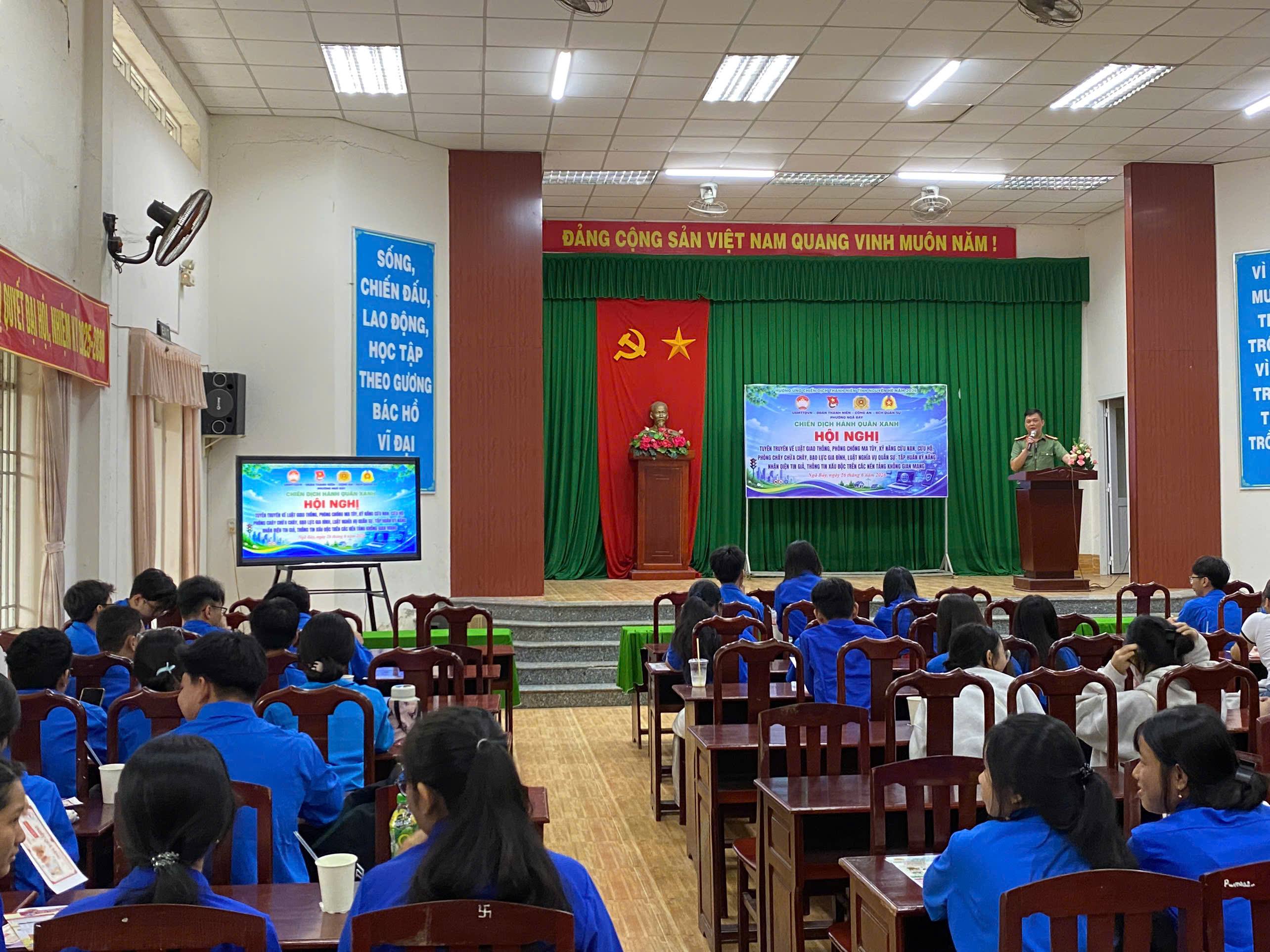 Công an phường Ngã Bảy phối hợp tổ chức Hội nghị tuyên truyền phổ biến pháp luật, trang bị kiến thức nhận diện và phòng ngừa cho đoàn viên thanh niên trên địa bàn
