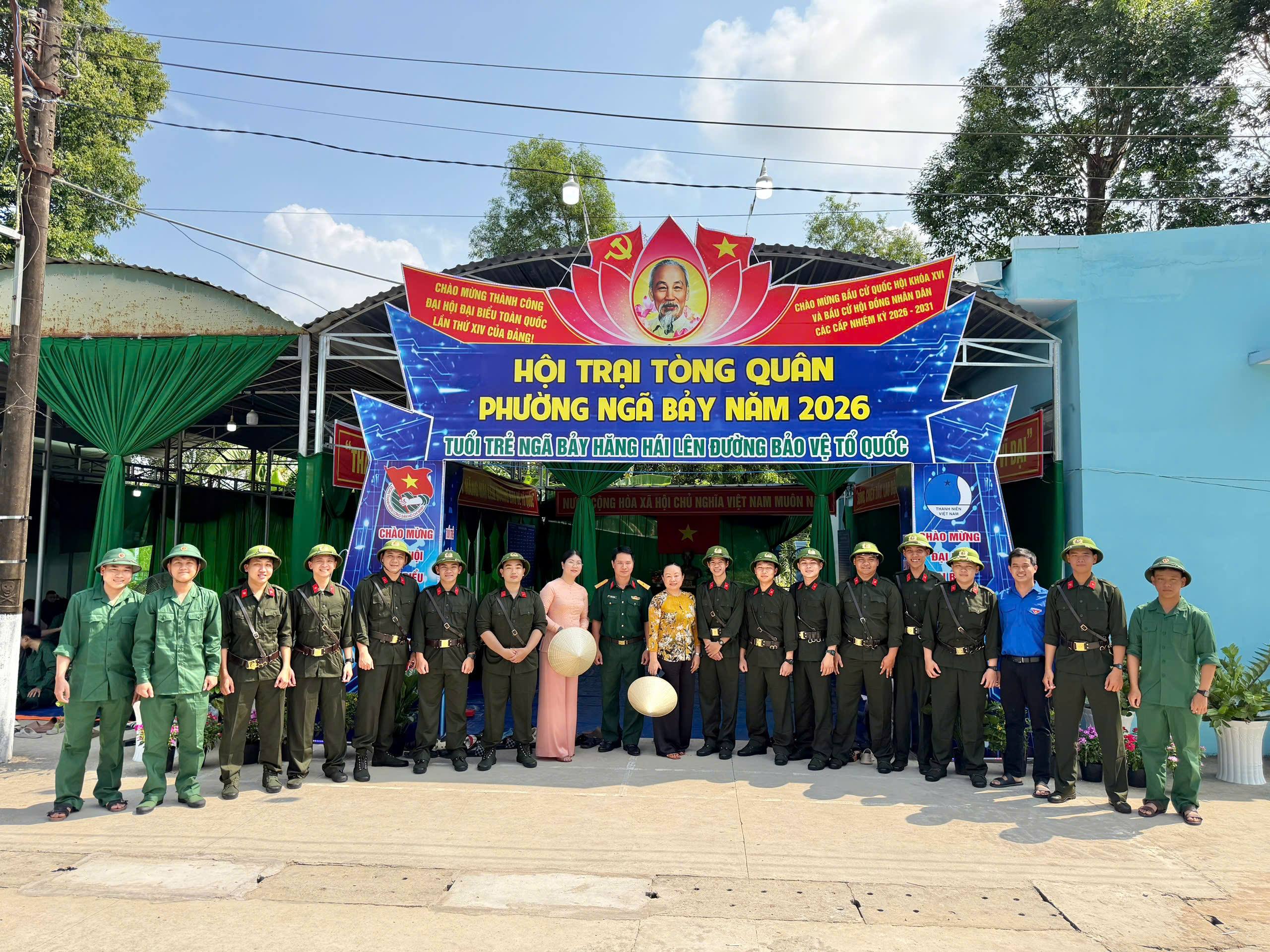 Hội trại tòng quân an toàn tạo khí thế vui tươi phấn khởi cho thanh niên lên đường nhập ngũ