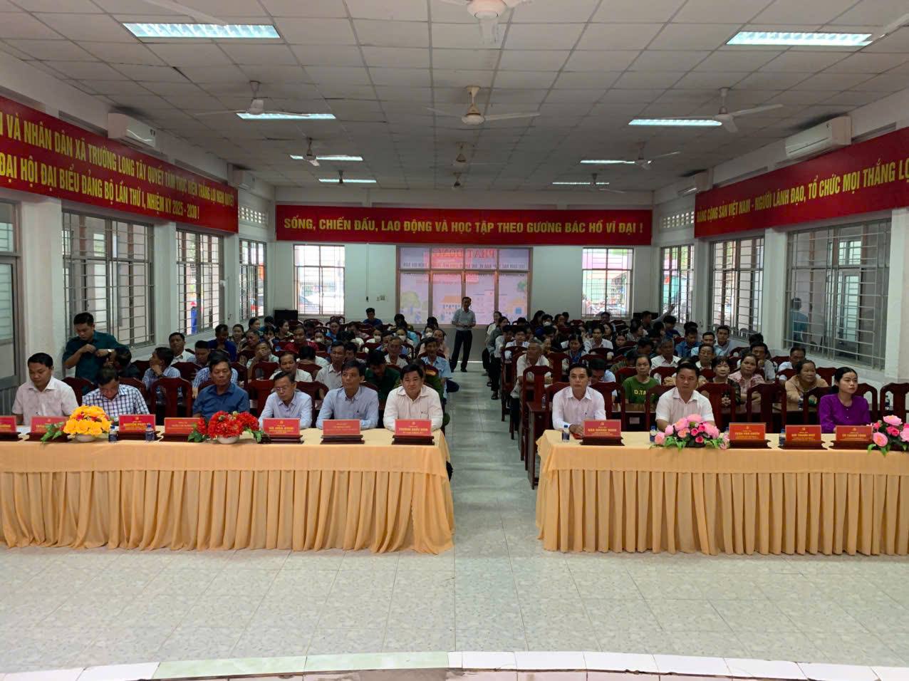 TRƯỜNG LONG TÂY PHÁT ĐỘNG THU GOM RÁC THẢI, BẢO VỆ, GIỮ GÌN VỆ SINH MÔI TRƯỜNG HƯỚNG TỚI LỄ KỶ NIỆM 80 NĂM QUỐC KHÁNH 02/9