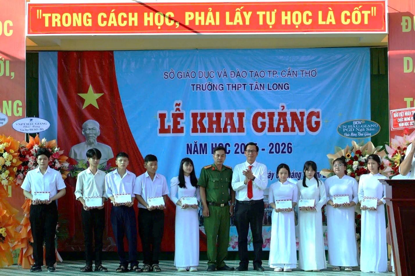 KHAI GIẢNG NĂM HỌC 2025 - 2026 TẠI XÃ THẠNH HOÀ