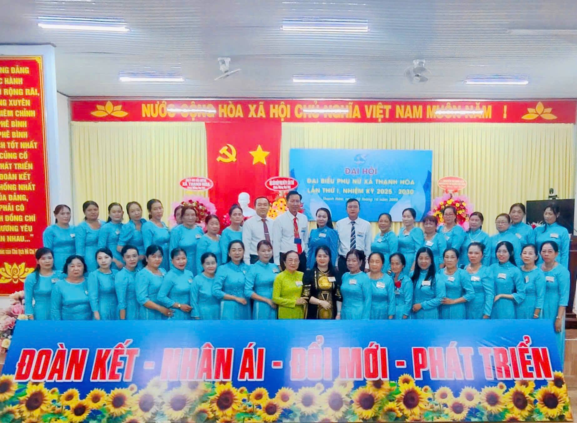 ĐẠI HỘI ĐẠI BIỂU PHỤ NỮ XÃ THẠNH HÒA LẦN THỨ I, NHIỆM KỲ 2025 – 2030 THÀNH CÔNG TỐT ĐẸP