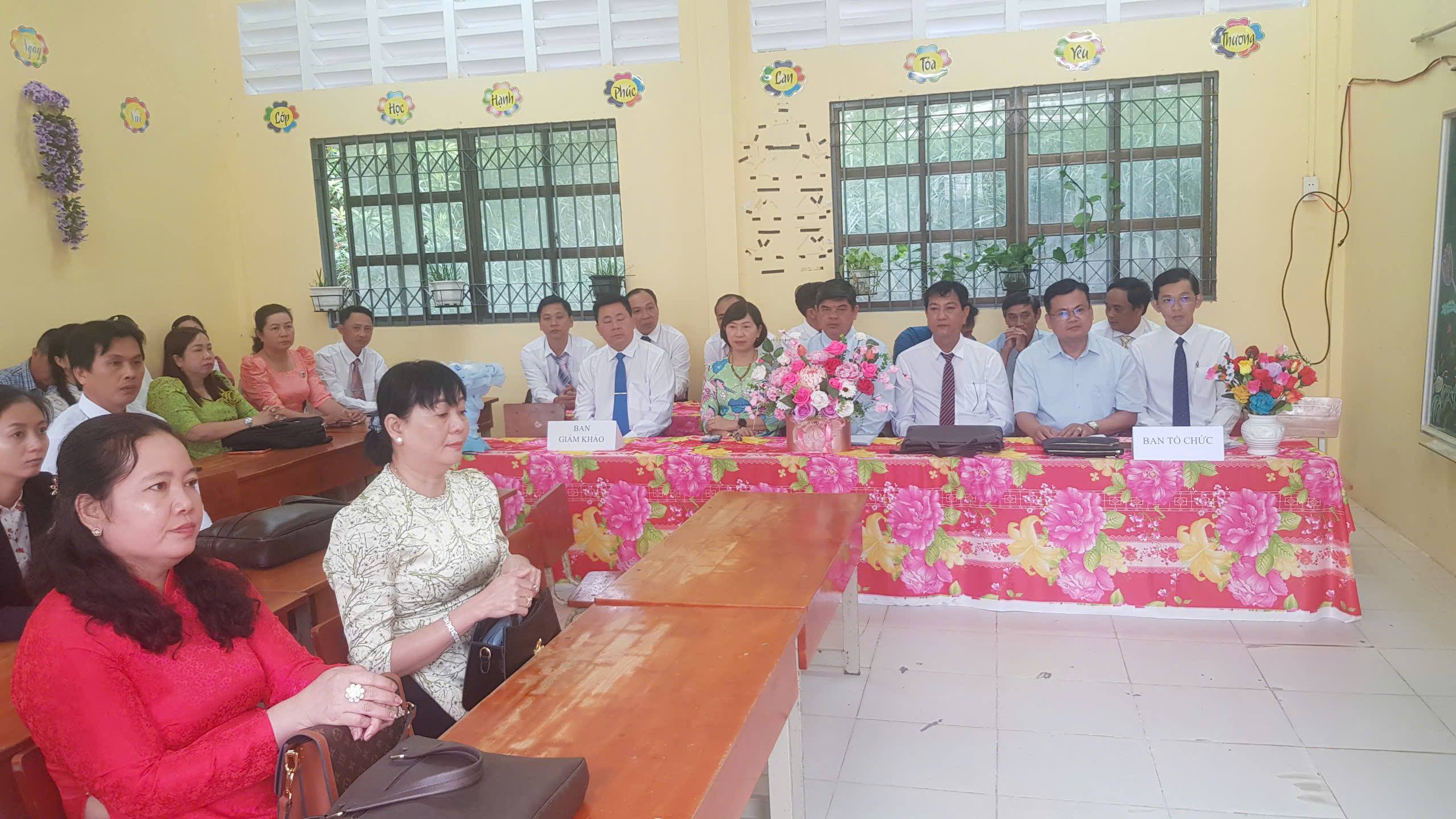 KHAI MẠC HỘI THI GIÁO VIÊN CHỦ NHIỆM LỚP GIỎI CẤP TIỂU HỌC XÃ NHƠN MỸ NĂM HỌC 2025–2026