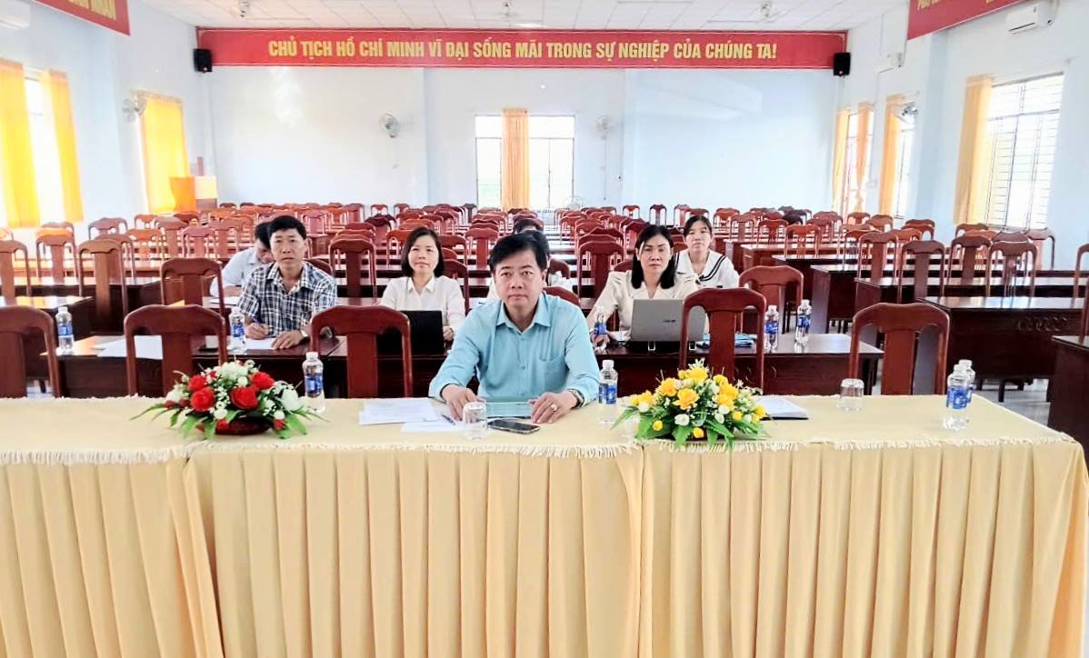 UBND XÃ MỸ HƯƠNG TỔ CHỨC TẬP HUẤN NHẬN THỨC VÀ PHƯƠNG PHÁP ÁP DỤNG HỆ THỐNG QUẢN LÝ CHẤT LƯỢNG TCVN ISO 9001:2015