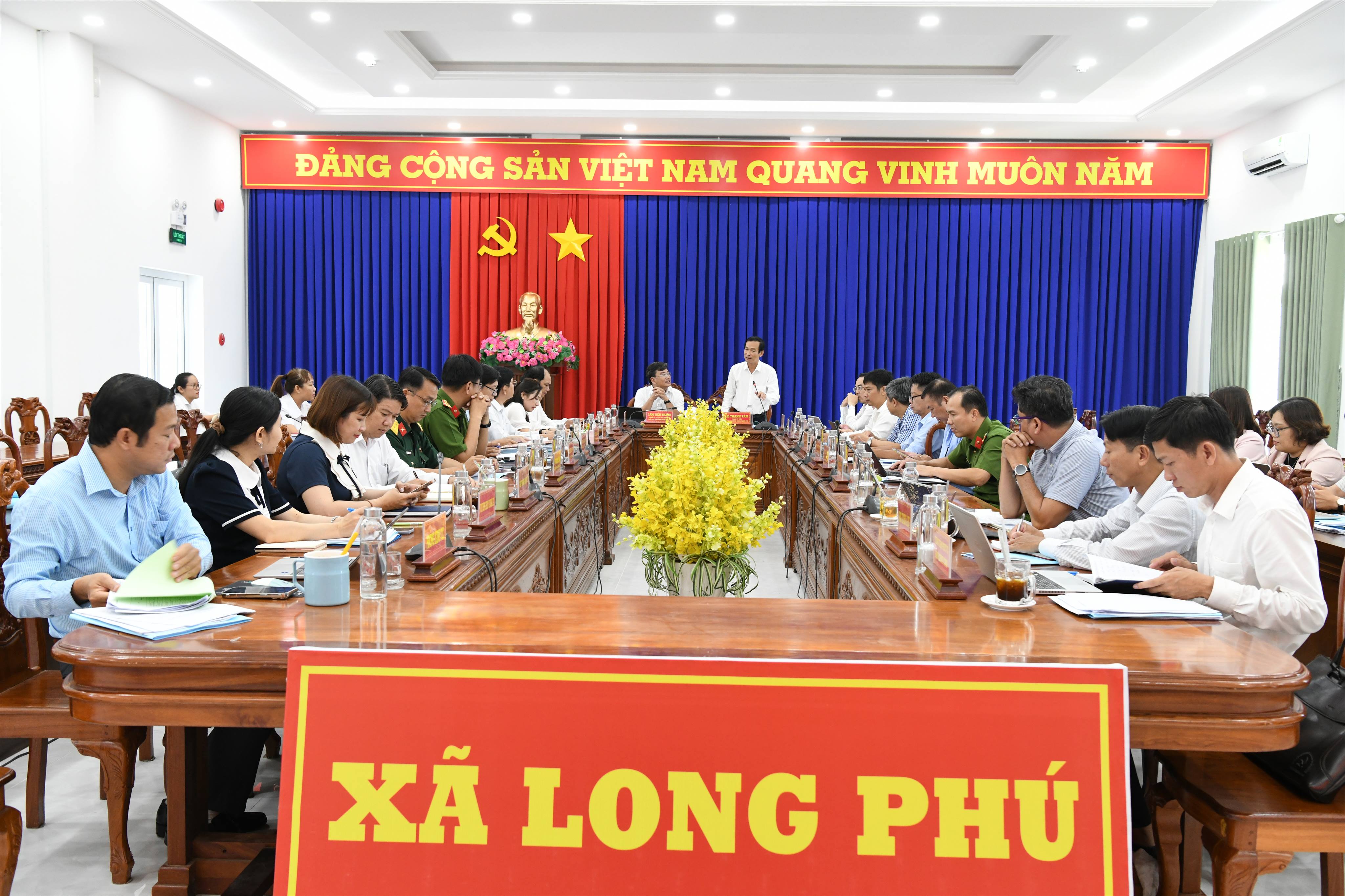 Đoàn Giám sát số 600 của Ban Thường vụ Thành ủy Cần Thơ làm việc với Ban Thường vụ Đảng ủy xã Long Phú