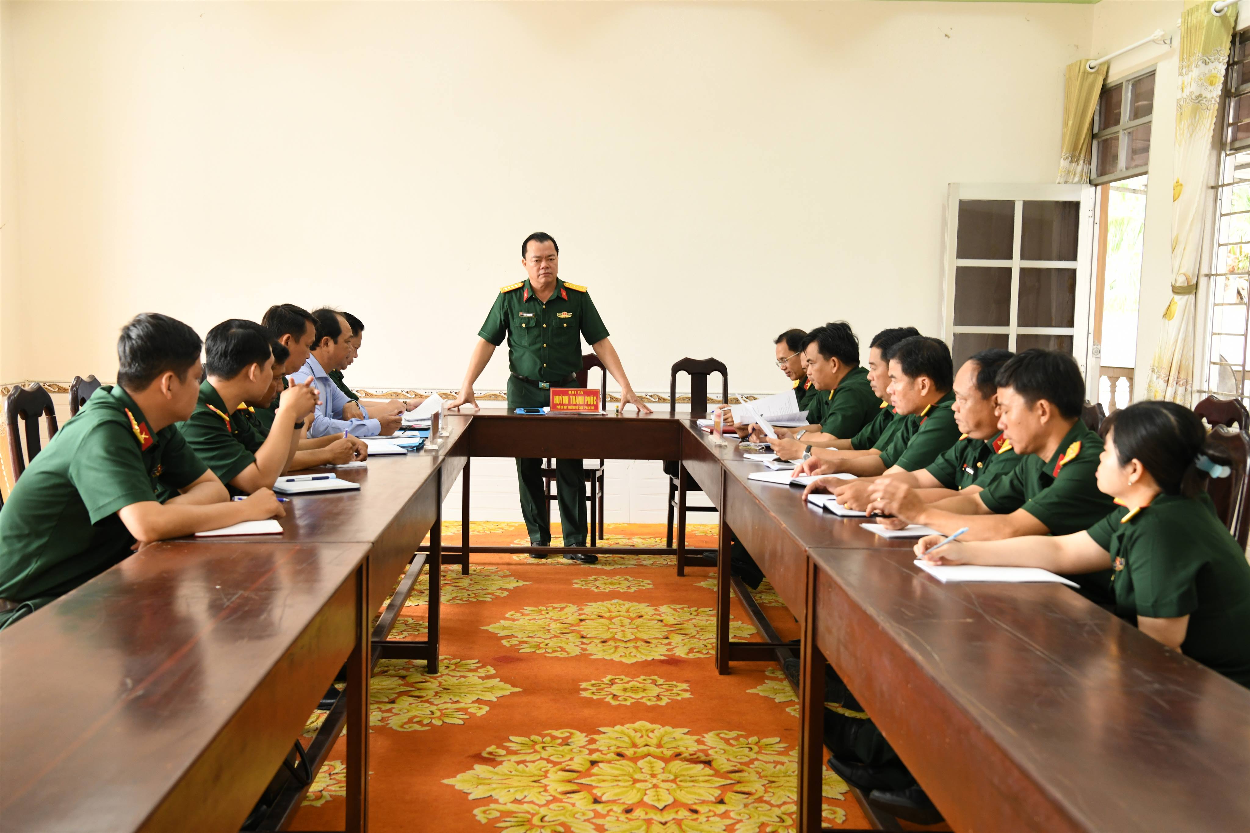 BỘ CHỈ HUY QUÂN SỰ THÀNH PHỐ CẦN THƠ KIỂM TRA CÔNG TÁC CHUẨN BỊ LỄ GIAO NHẬN QUÂN NĂM 2026 TẠI CỤM 10