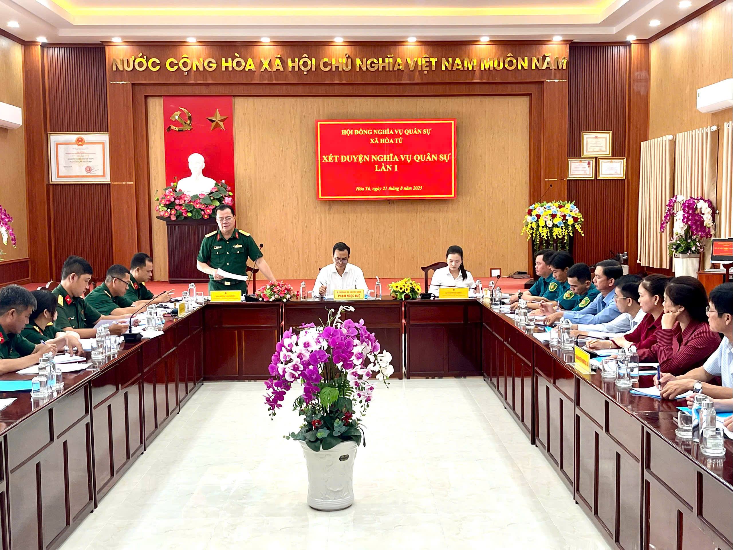 Bộ Chỉ huy Quân sự thành phố Cần Thơ kiểm tra công tác xét duyệt nghĩa vụ quân sự lần 1 tại xã Hòa Tú