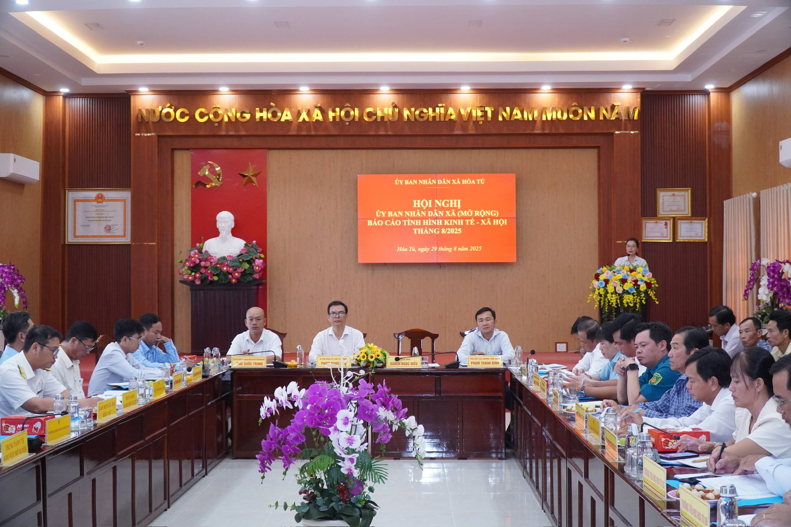 UBND xã Hòa Tú sơ kết tình hình phát triển kinh tế - xã hội tháng 7 và tháng 8 năm 2025