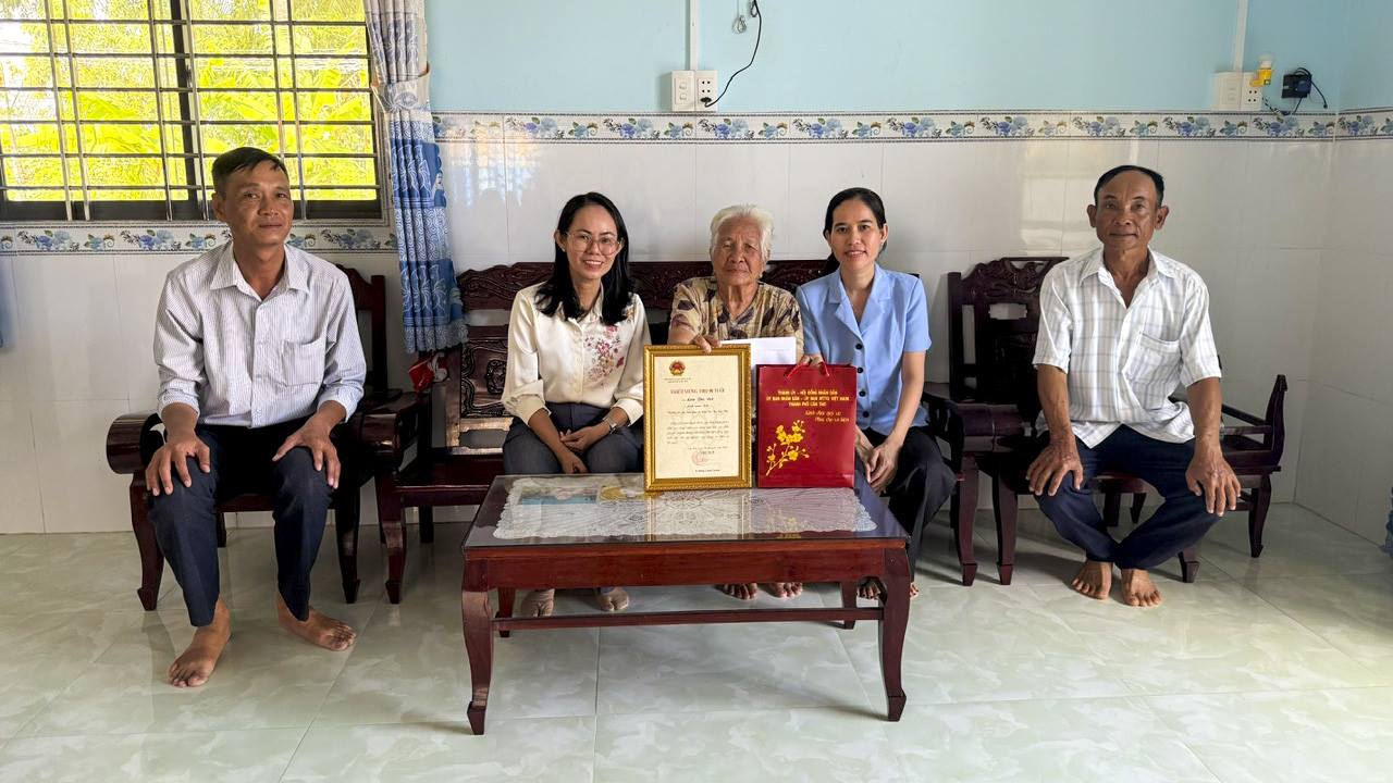 XÃ LIÊU TÚ THÀNH LẬP CÁC ĐOÀN THĂM, MỪNG THỌ NGƯỜI CAO TUỔI NHÂN DỊP TẾT NGUYÊN ĐÁN BÍNH NGỌ 2026