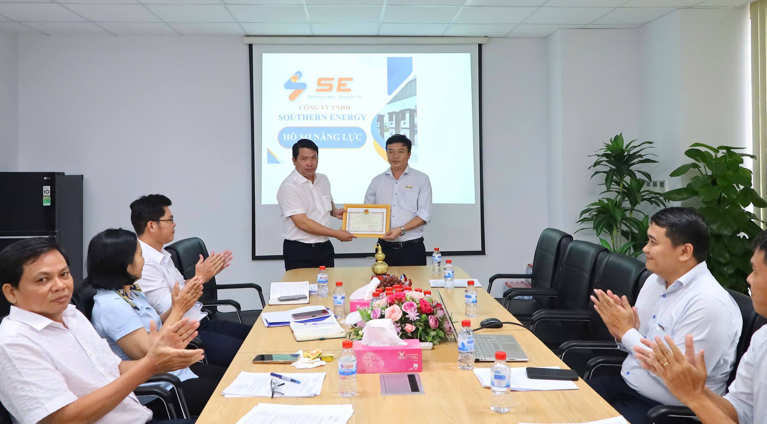 Đảm bảo ổn định nguồn cung xăng, dầu