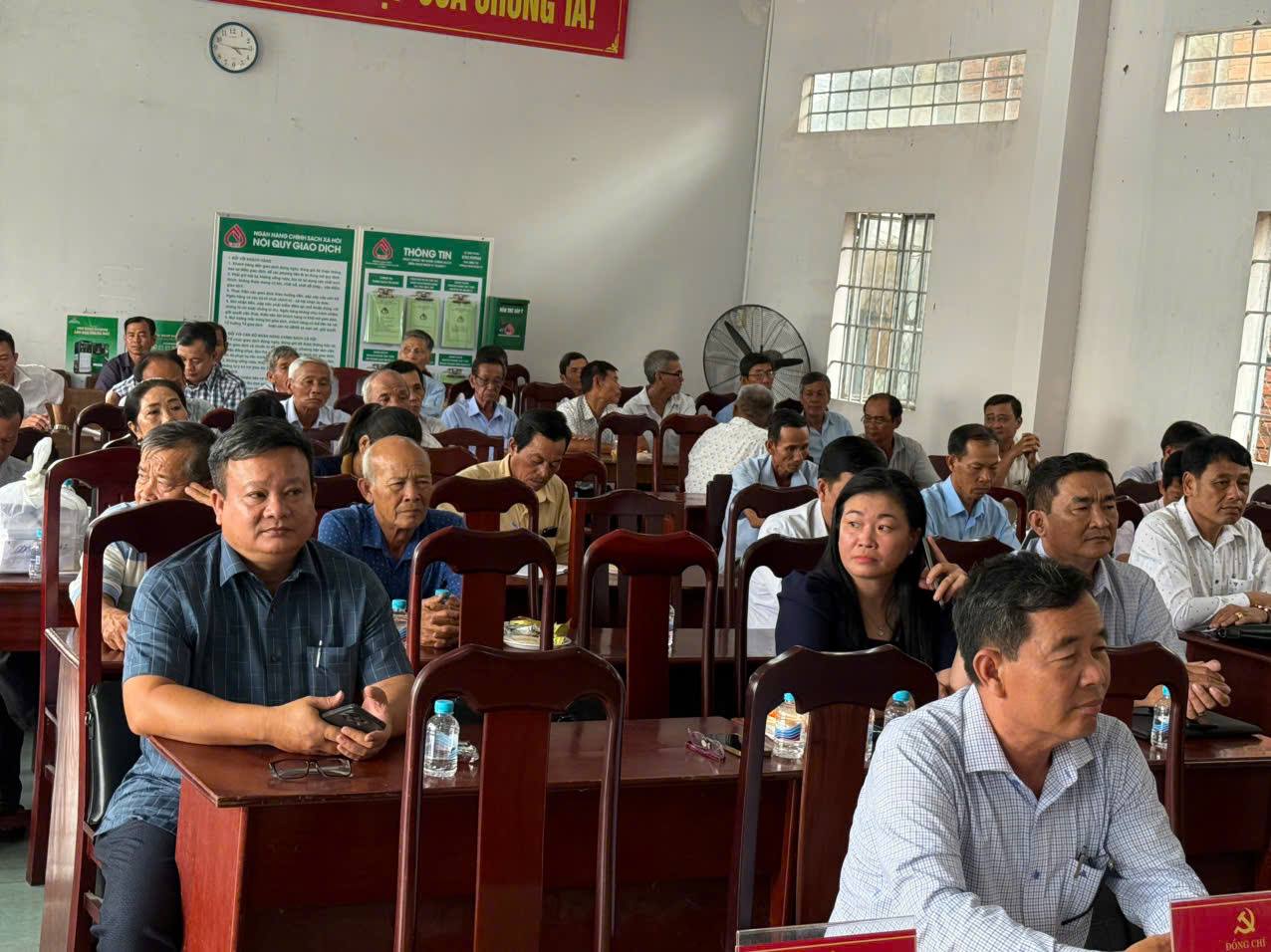 Ban Chỉ đạo bầu cử xã Vị Thanh 1 nghe báo cáo tình hình chuẩn bị công tác bầu cử trên địa bàn xã