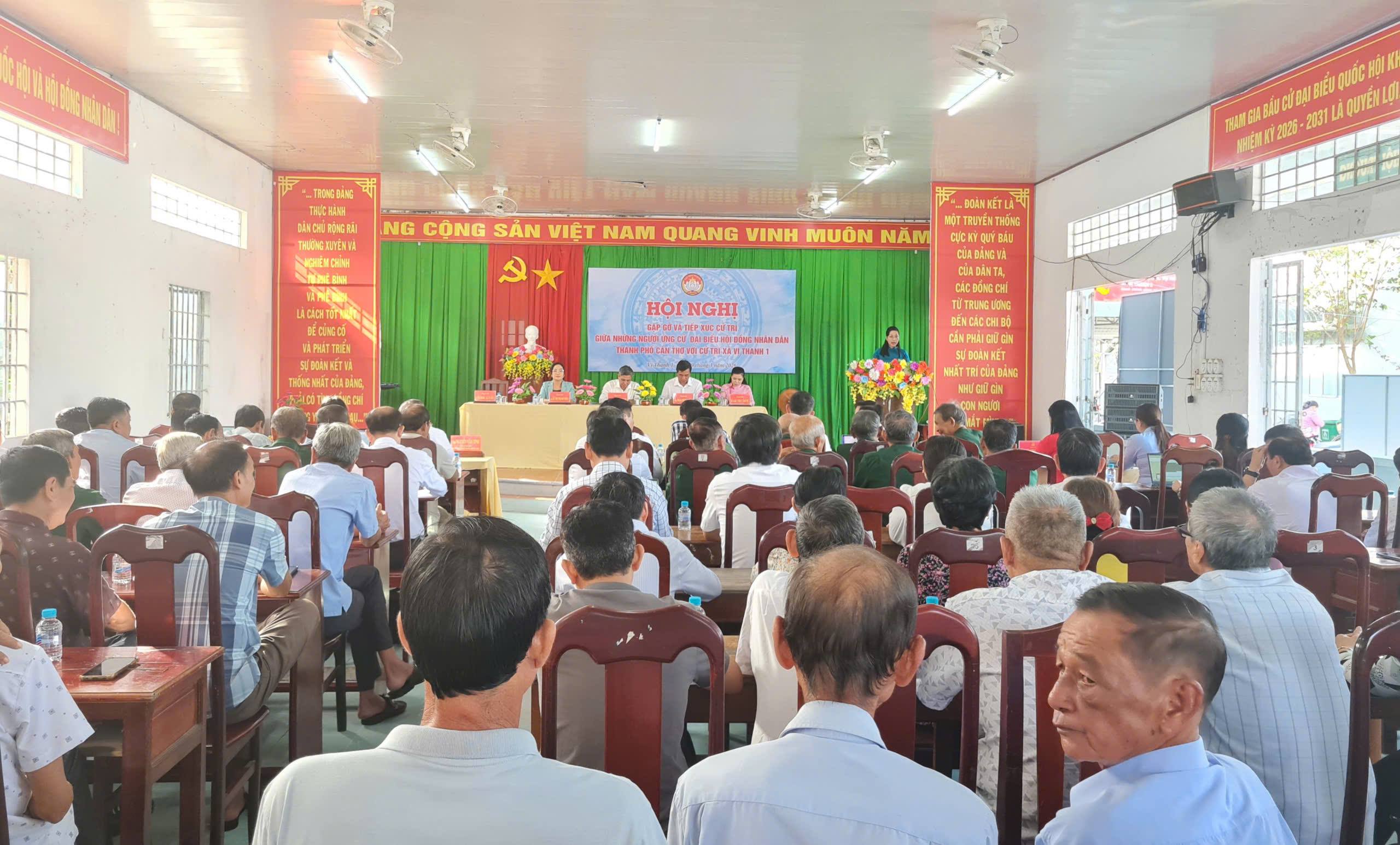 Hội nghị gặp gỡ và tiếp xúc cử tri tại xã Vị Thanh 1