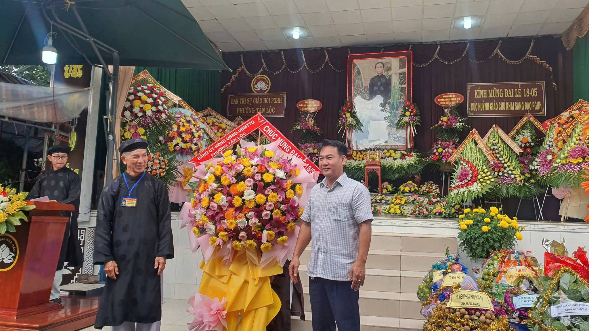 Ban Trị sự PGHH Phường Tân Lộc tổ chức đại lễ kỷ niệm 87 năm ngày Đức Huỳnh giáo chủ khai sáng đạo Phật giáo Hòa hảo