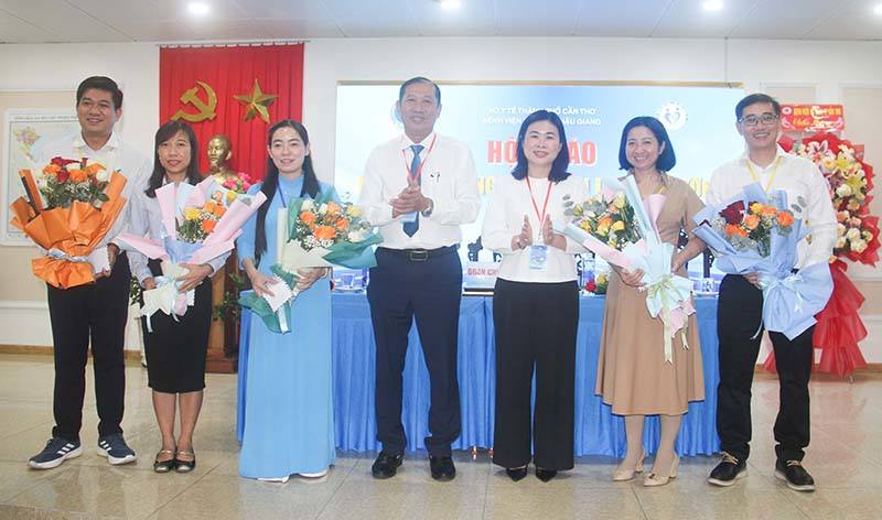 anh tin bai