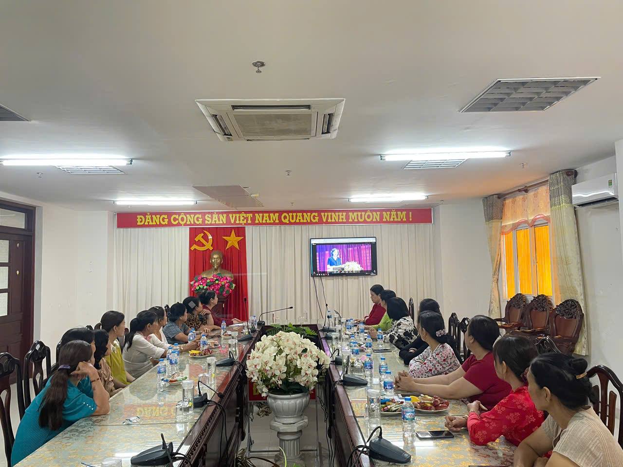 ĐẠI THÀNH THAM GIA TẬP HUẤN NÂNG CAO KIẾN THỨC PHÁP LÝ CHO PHỤ NỮ KHỞI NGHIỆP