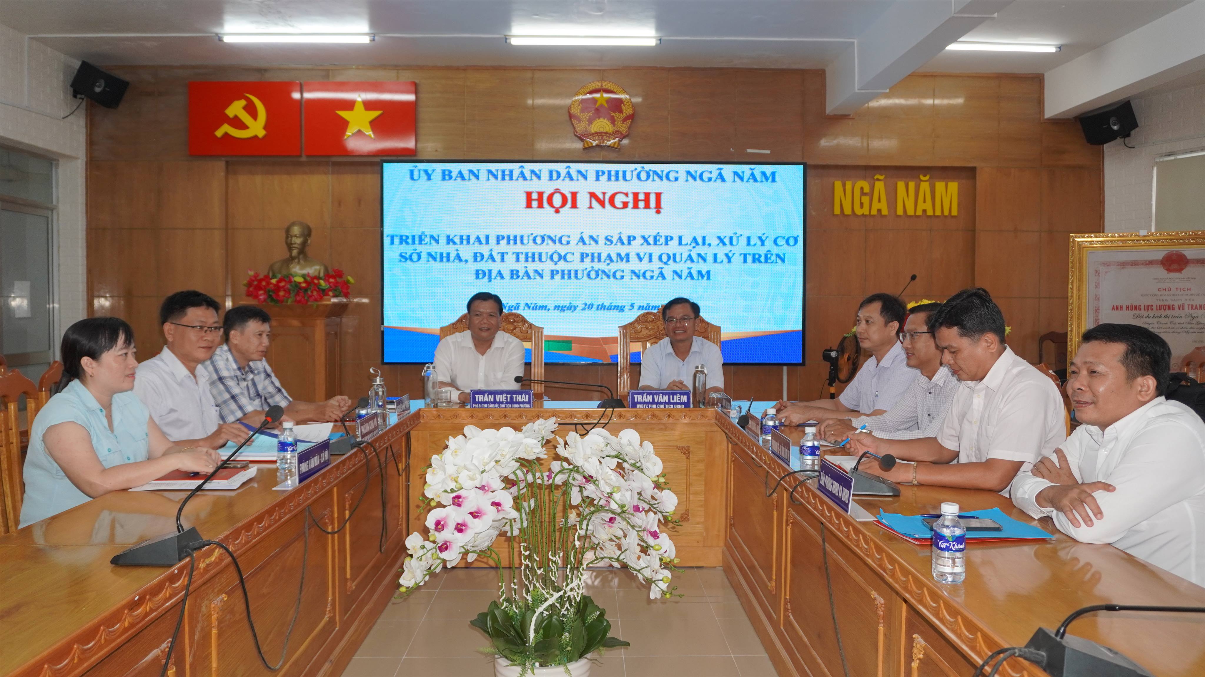 UBND phường Ngã Năm tổ chức hội nghị triển khai phương án sắp xếp lại, xử lý cơ sở nhà, đất thuộc thẩm quyền quản lý trên địa bàn phường theo Nghị định 03/2025/NĐ-CP.