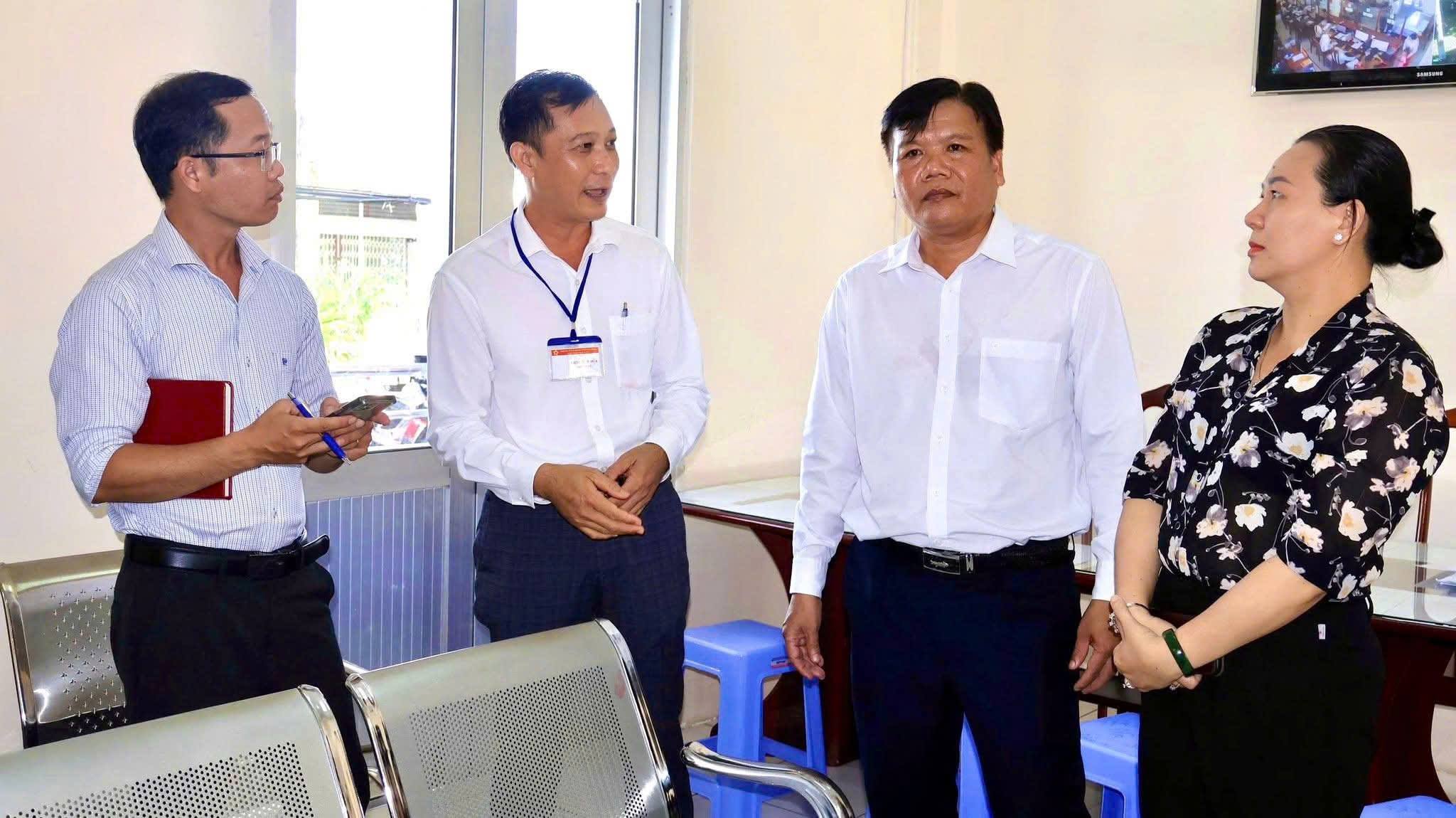 Ủy ban nhân dân phường Ngã Năm đẩy mạnh ứng dụng công nghệ trong cải cách hành chính