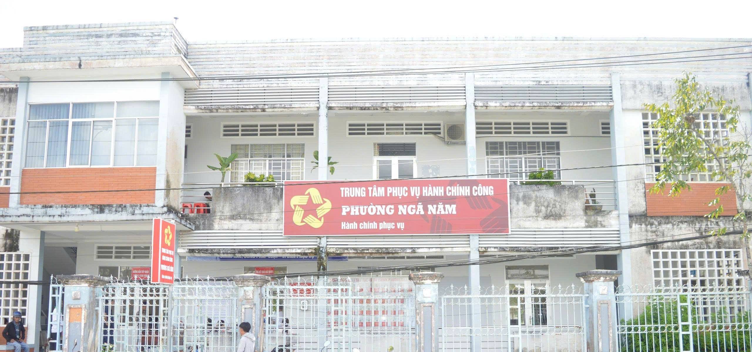 Phường Ngã Năm đẩy mạnh cải cách hành chính gắn với chuyển đổi số