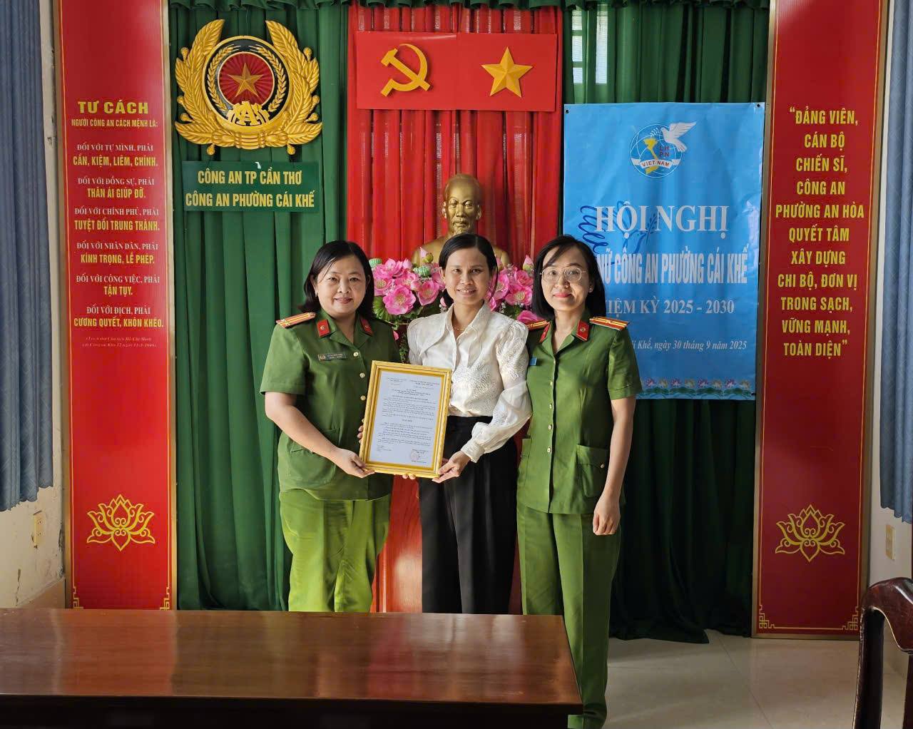 HỘI NGHỊ PHỤ NỮ CÔNG AN PHƯỜNG CÁI KHẾ NHIỆM KỲ 2025 - 2030